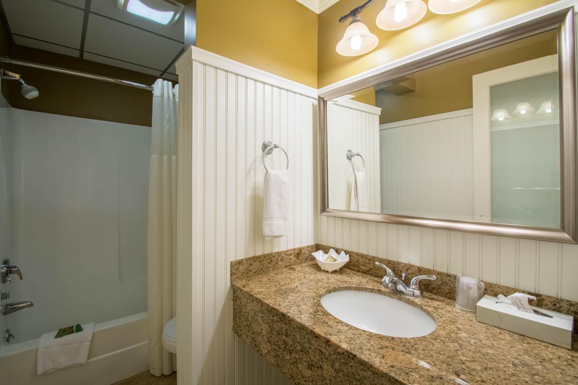 Anchorage Inn and Suites interior in Portsmouth, NH — gallery photo 2