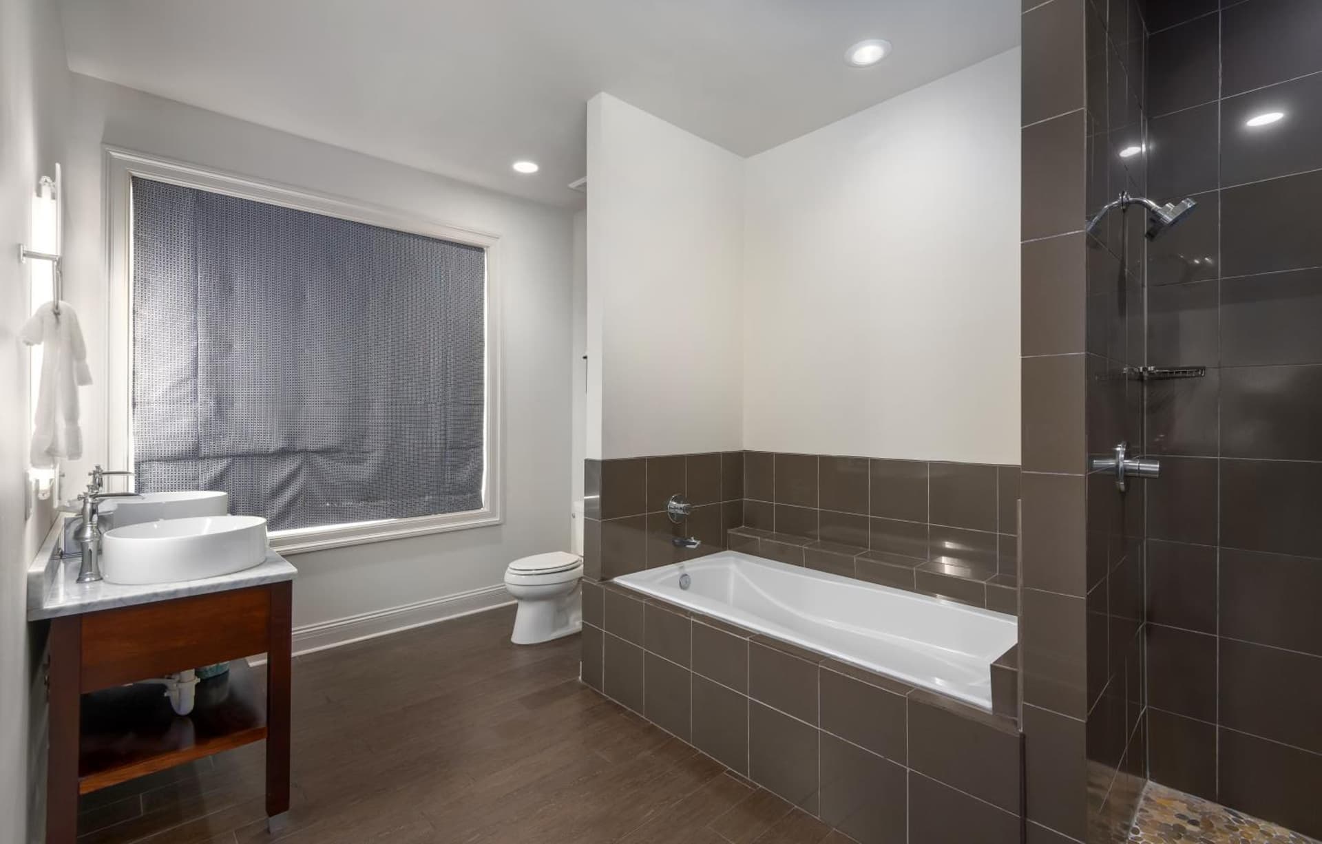 White House Hotel gallery photo in Biloxi, MS — image 8