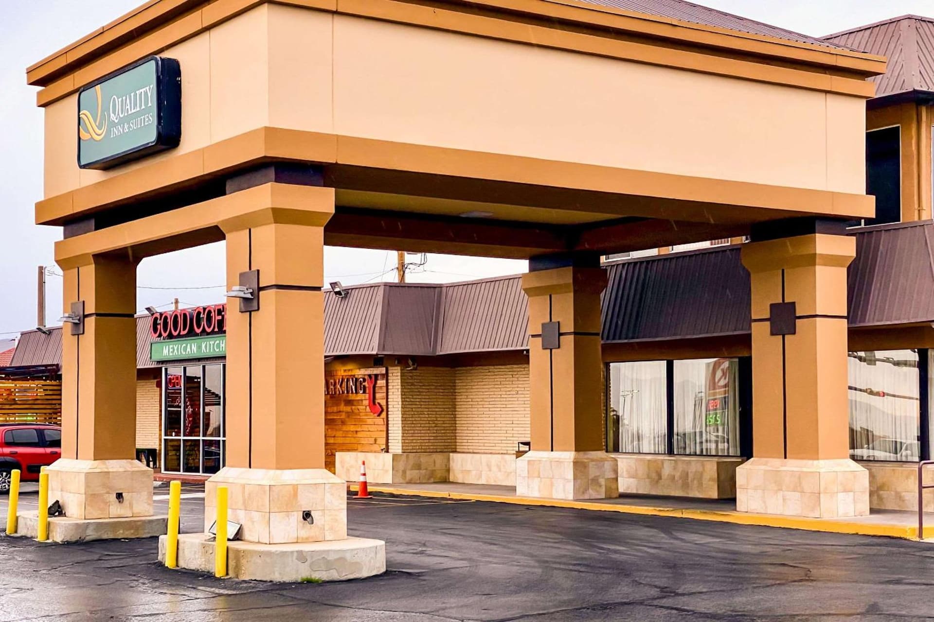 Quality Inn & Suites Airport gallery photo in El Paso, TX — image 12