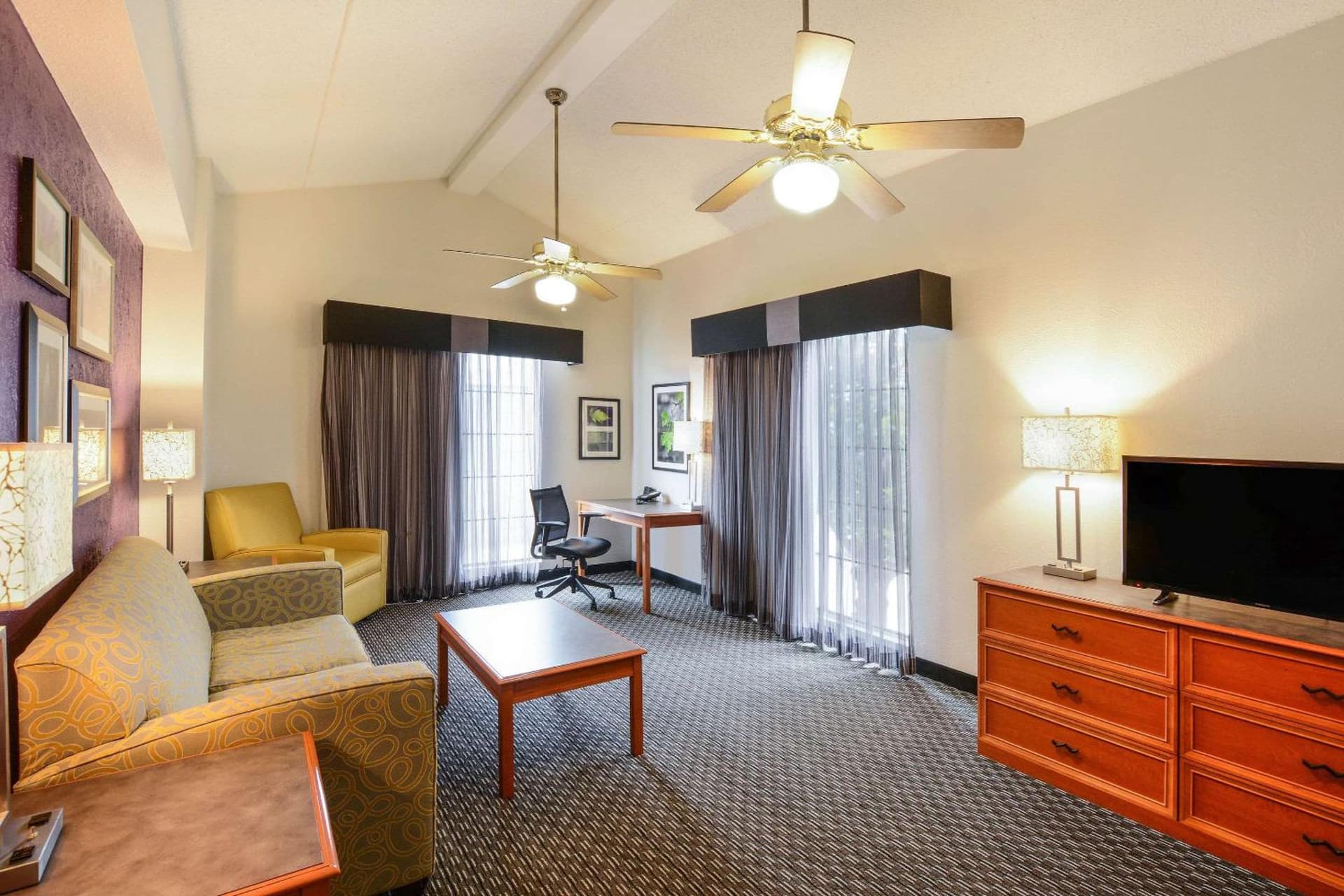 Quality Inn & Suites North Charleston - Ashley Phosphate featured exterior or lobby in Charleston, SC — similar hotel