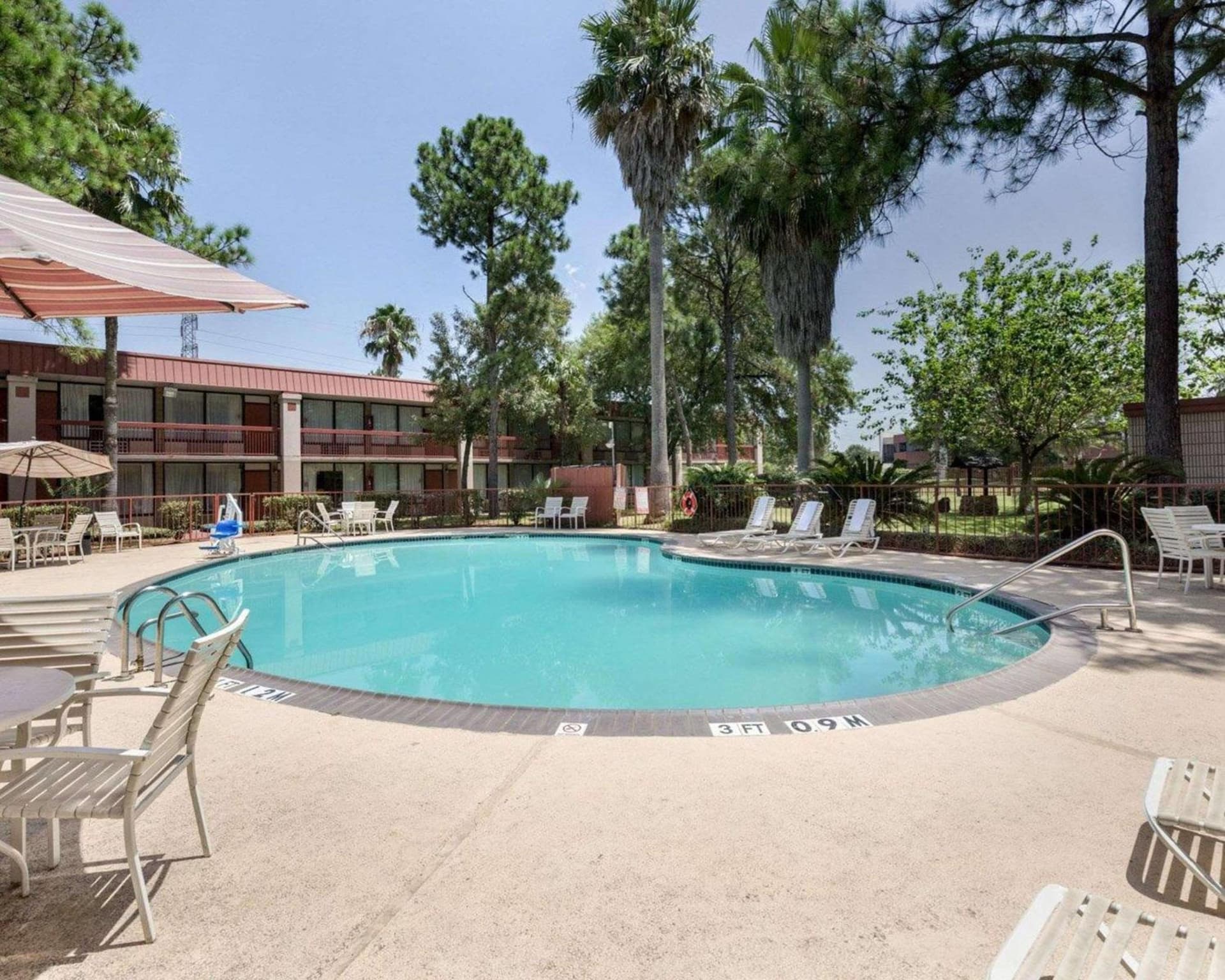GreenTree Hotel & Extended Stay I-10 FWY Houston, Channelview, Baytown gallery photo in Channelview, TX — image 33