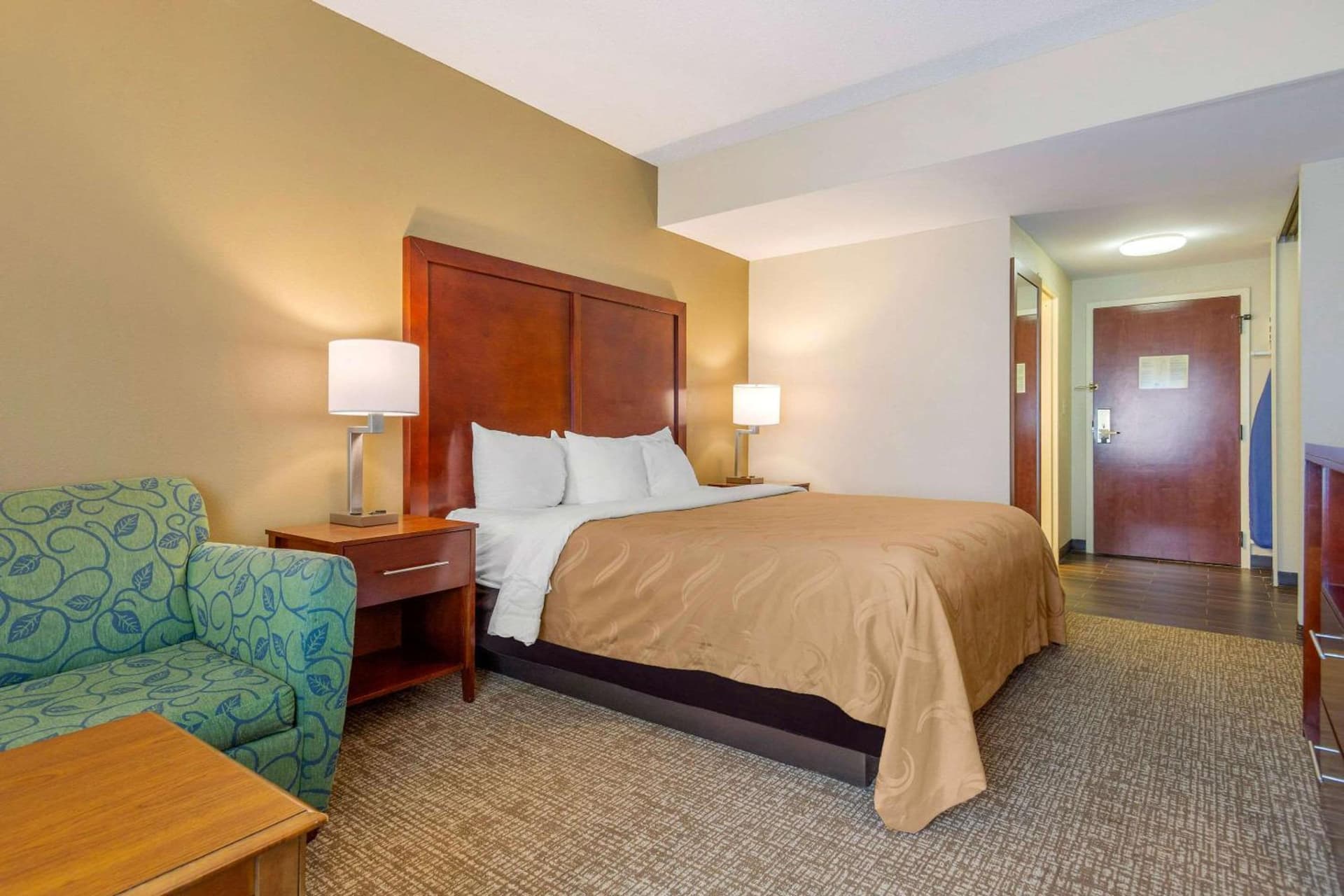 Quality Inn & Suites Olde Town gallery photo in Portsmouth, VA — image 7