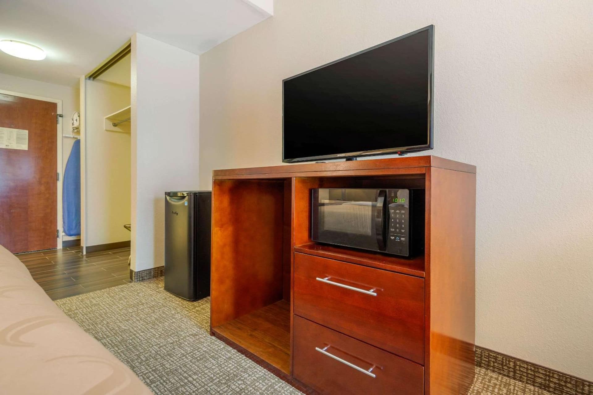 Quality Inn & Suites Olde Town gallery photo in Portsmouth, VA — image 31