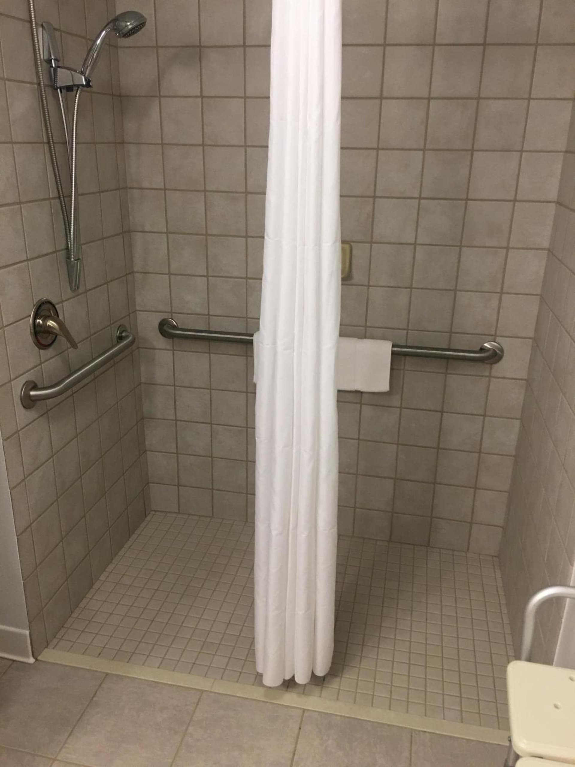 Country Inn & Suites by Radisson, Grand Rapids East, MI gallery photo in Grand Rapids, MI — image 36