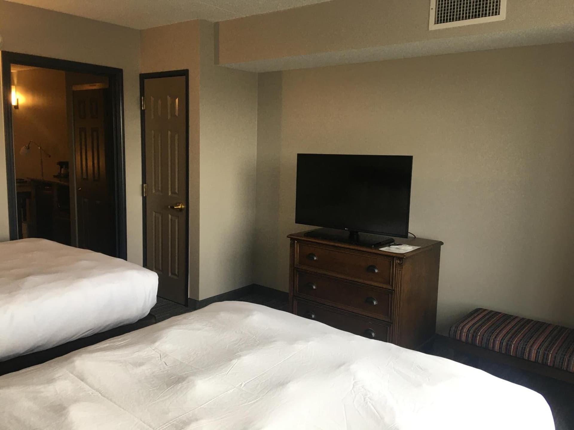 Country Inn & Suites by Radisson, Grand Rapids East, MI gallery photo in Grand Rapids, MI — image 24