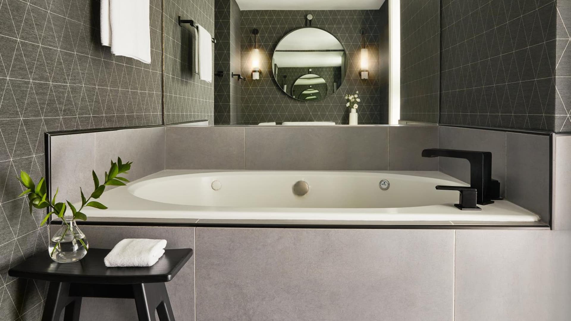 Kimpton Marlowe by IHG gallery photo in Cambridge, MA — image 6