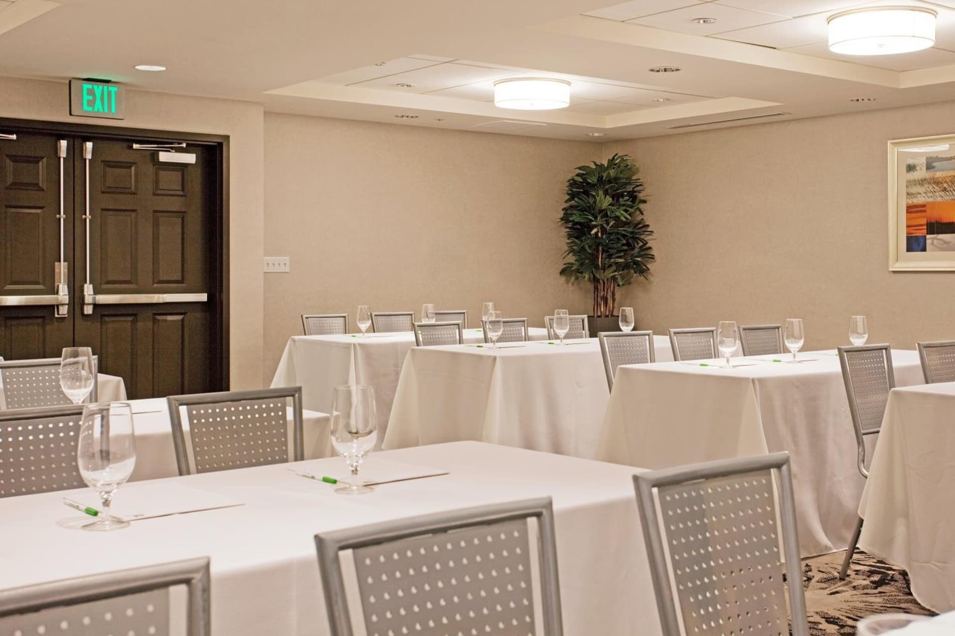 Holiday Inn Oceanside Marina Camp Pendleton by IHG gallery photo in Oceanside, CA — image 32
