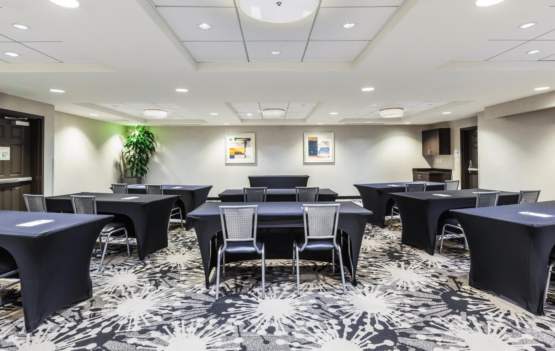 Holiday Inn Oceanside Marina Camp Pendleton by IHG gallery photo in Oceanside, CA — image 34