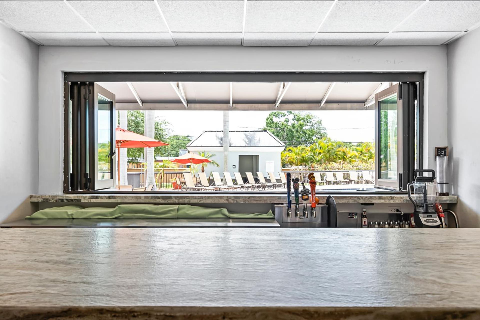 Holiday Inn - St. Petersburg West by IHG gallery photo in St Petersburg, FL — image 9