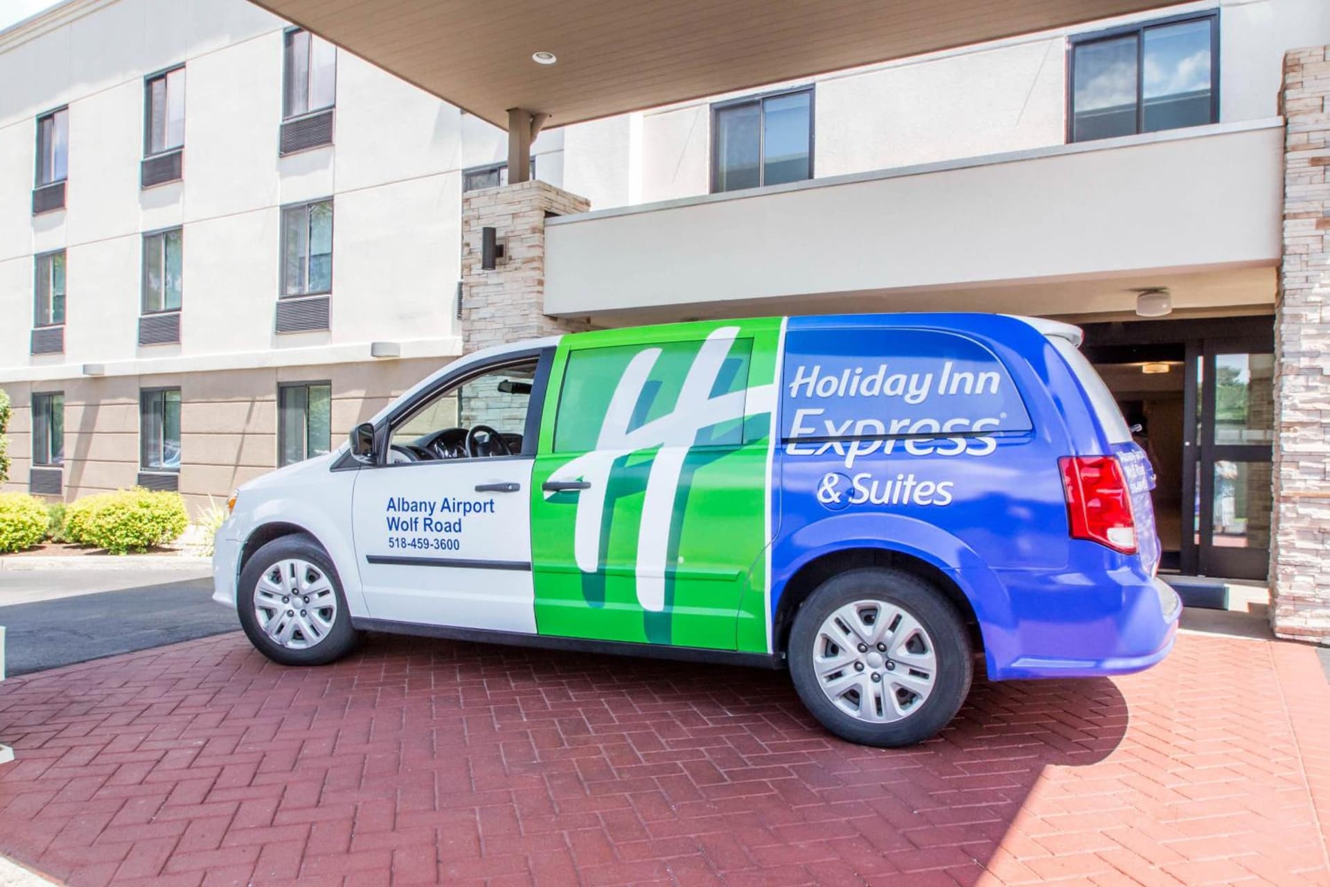 Holiday Inn Express & Suites - Albany Airport - Wolf Road by IHG interior in Albany, NY — gallery photo 2