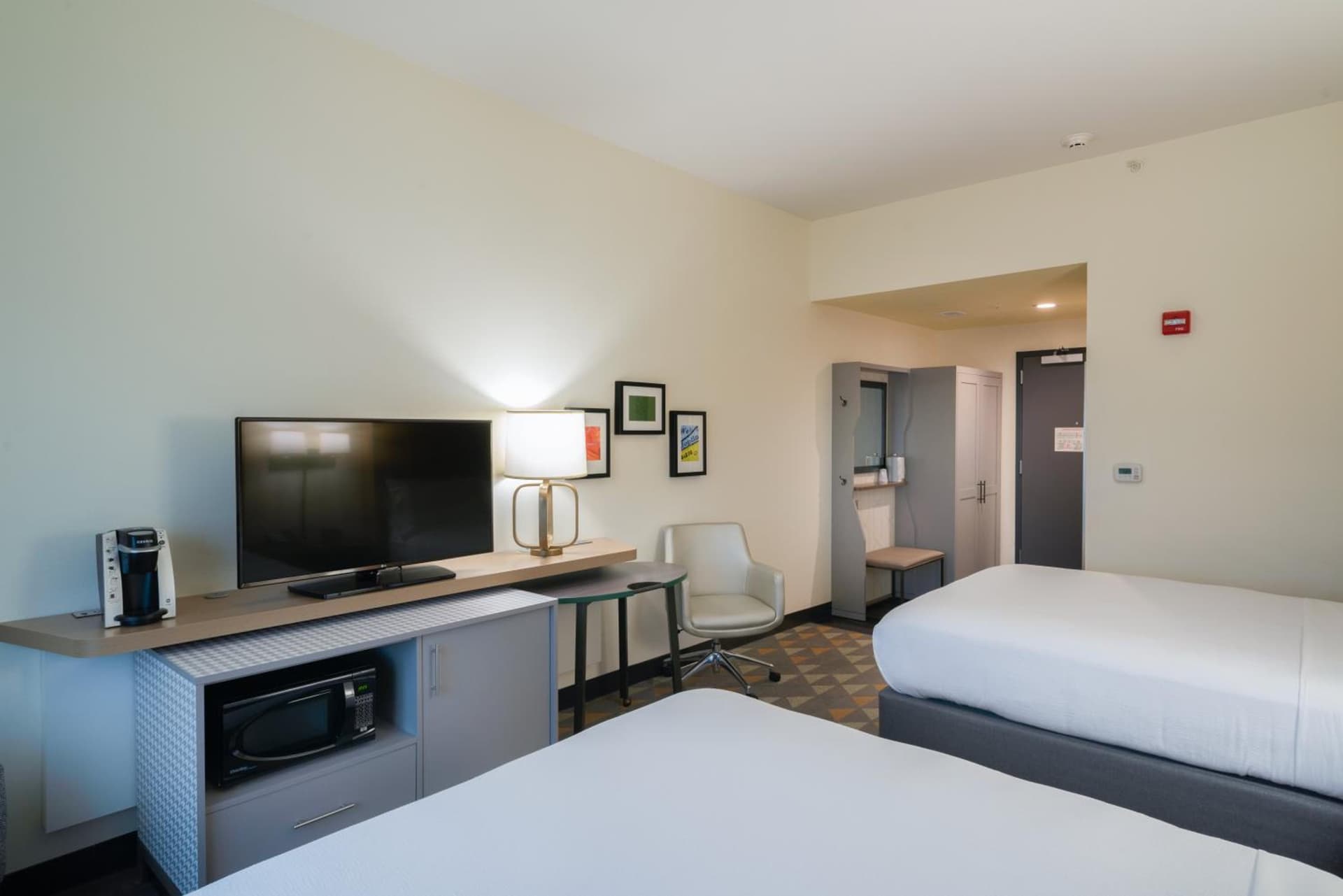 Holiday Inn Joplin by IHG interior in Joplin, MO — gallery photo 2