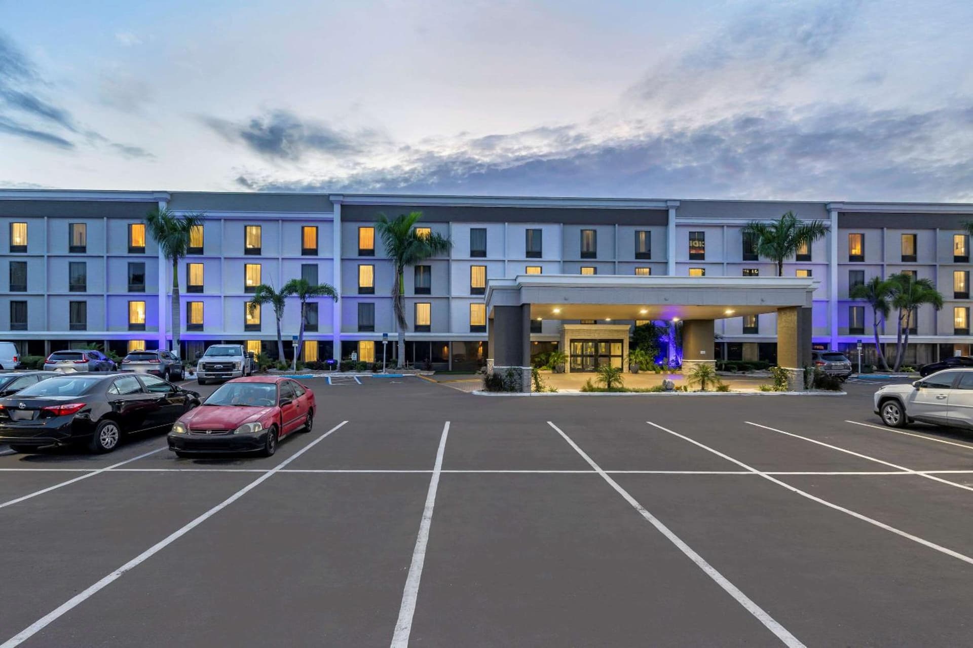 Comfort Inn & Suites St Pete - Clearwater International Airport gallery photo in Clearwater, FL — image 31