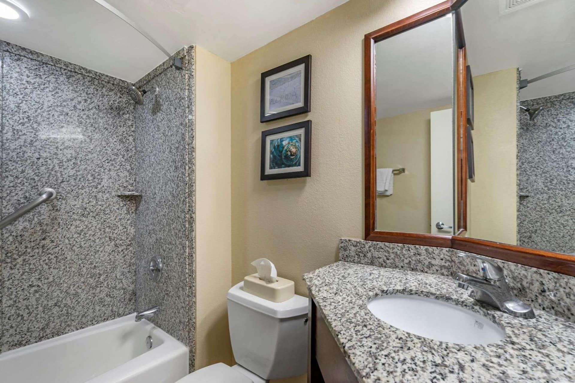 Comfort Inn & Suites St Pete - Clearwater International Airport gallery photo in Clearwater, FL — image 33