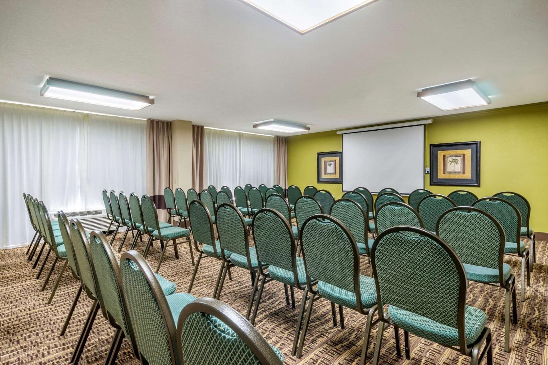 Comfort Inn & Suites St Pete - Clearwater International Airport gallery photo in Clearwater, FL — image 32