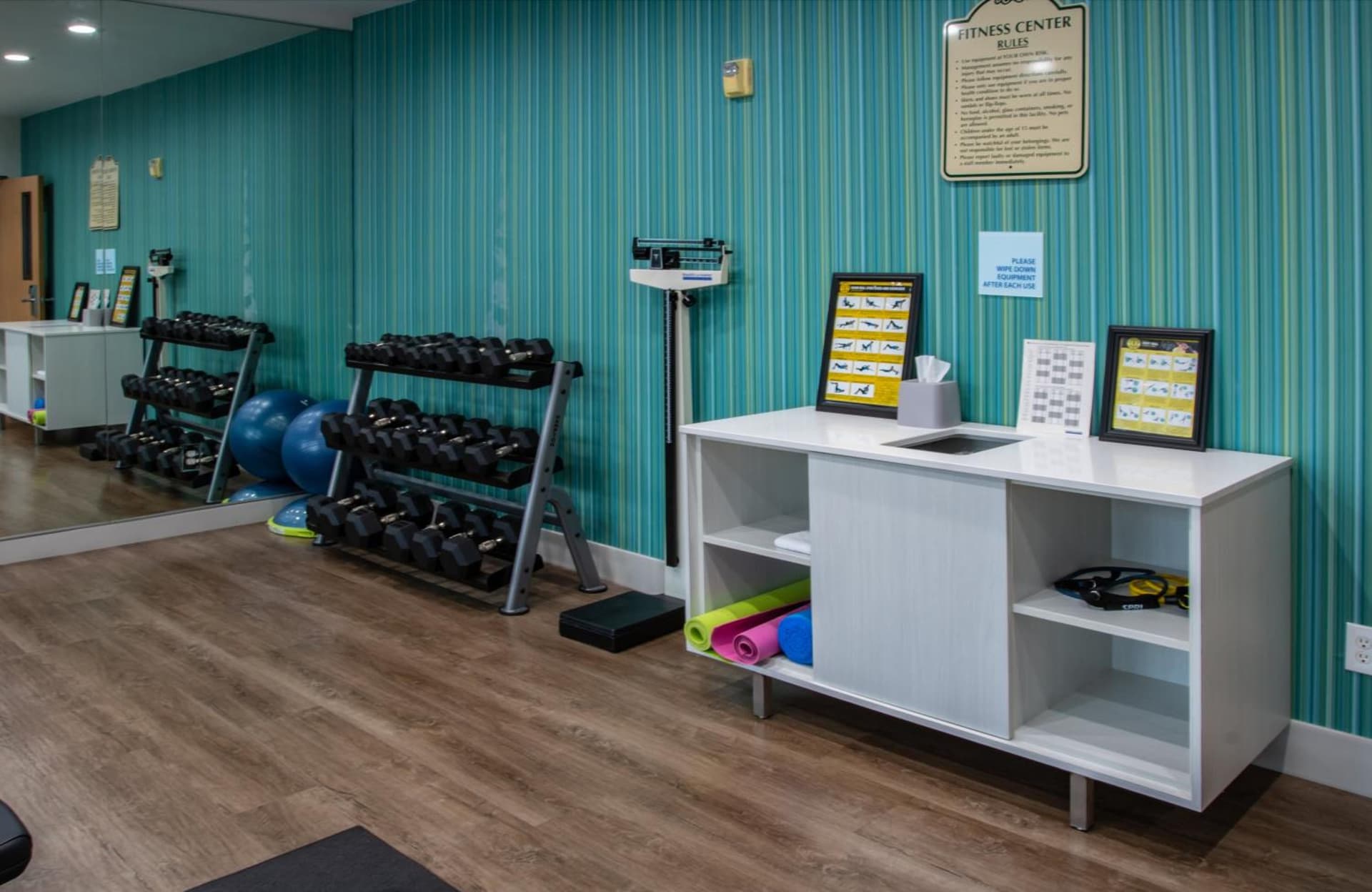 Holiday Inn Express Hotel & Suites Roseville - Galleria Area by IHG gallery photo in Roseville, CA — image 90