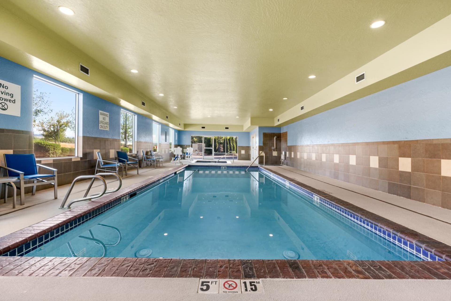 Holiday Inn Express and Suites Sumner by IHG gallery photo in Sumner, WA — image 7