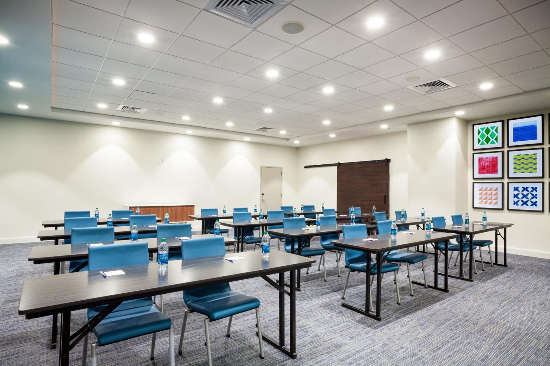 Holiday Inn Express & Suites Panama City Beach - Beachfront by IHG gallery photo in Panama City Beach, FL — image 85
