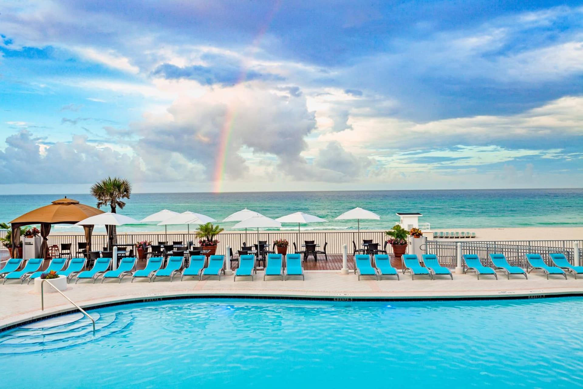 Holiday Inn Express & Suites Panama City Beach - Beachfront by IHG gallery photo in Panama City Beach, FL — image 68