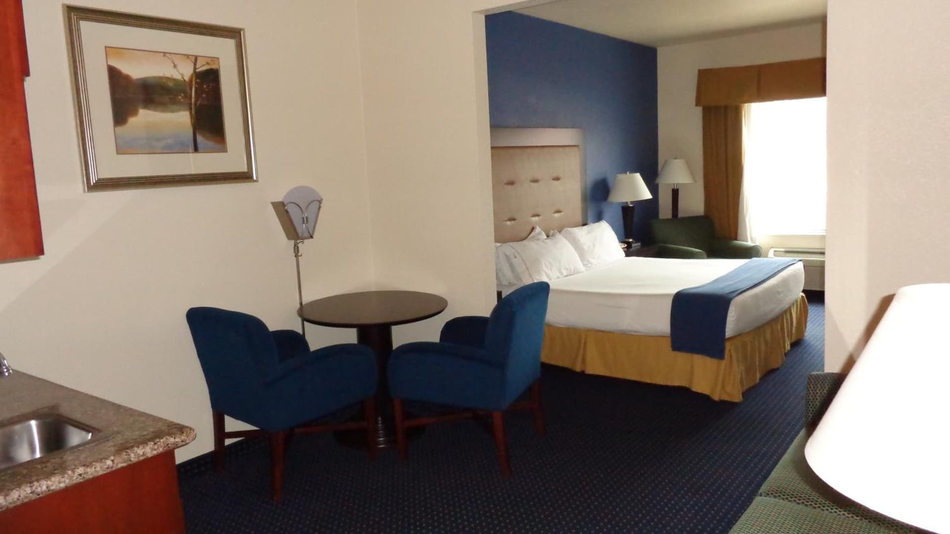 Holiday Inn Express & Suites New Buffalo, MI by IHG gallery photo in New Buffalo, MI — image 9