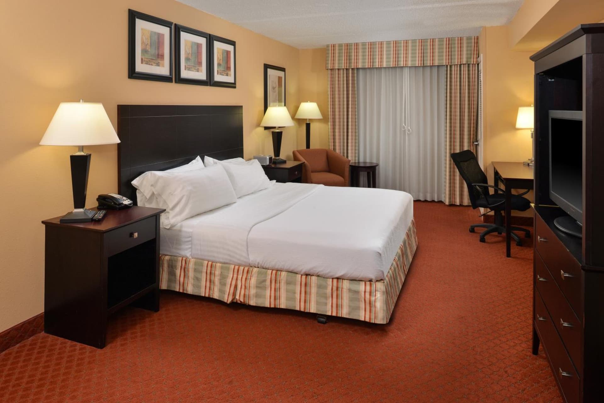 Holiday Inn Martinsburg by IHG gallery photo in Martinsburg, WV — image 35