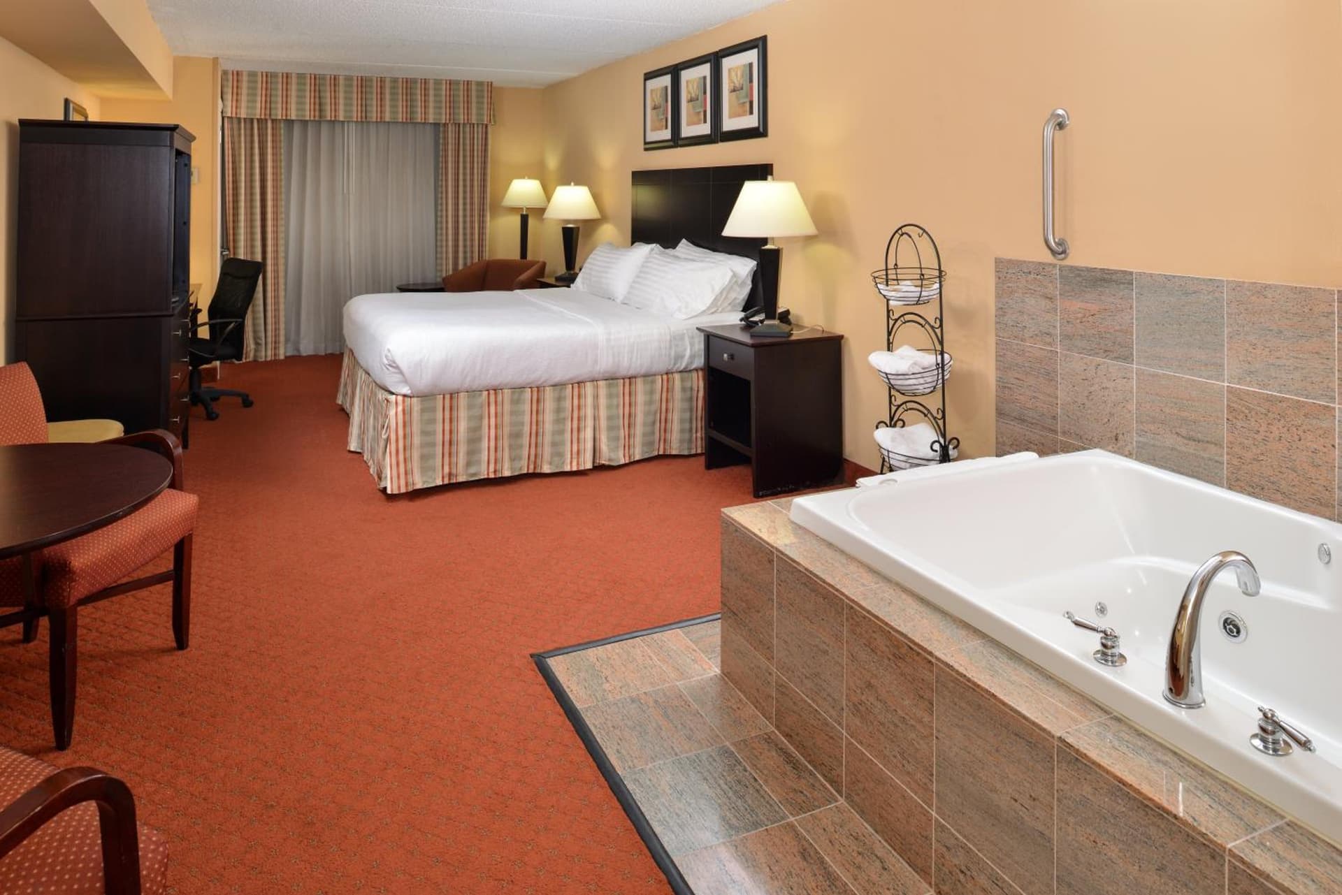Holiday Inn Martinsburg by IHG gallery photo in Martinsburg, WV — image 33