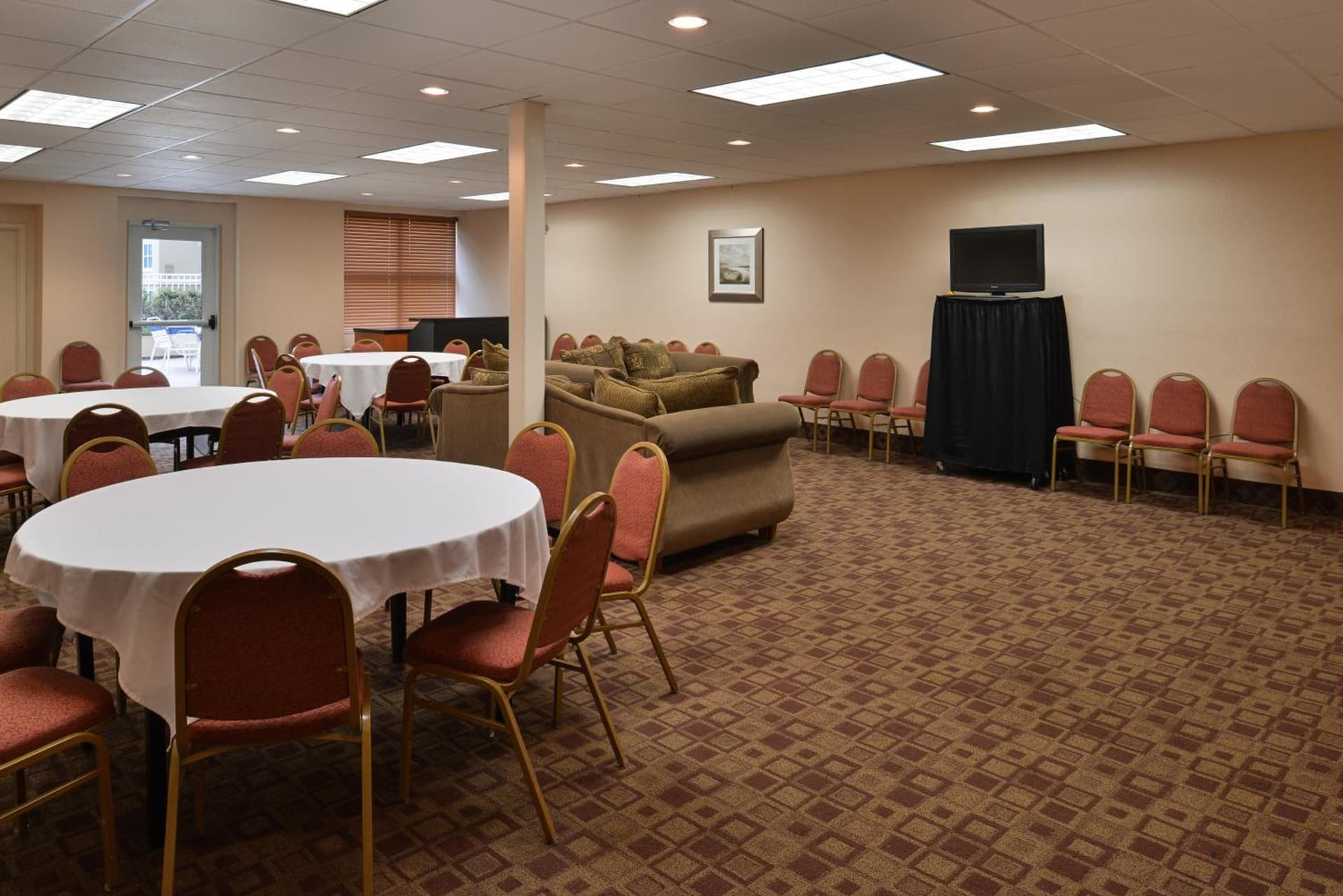 Holiday Inn Martinsburg by IHG gallery photo in Martinsburg, WV — image 13