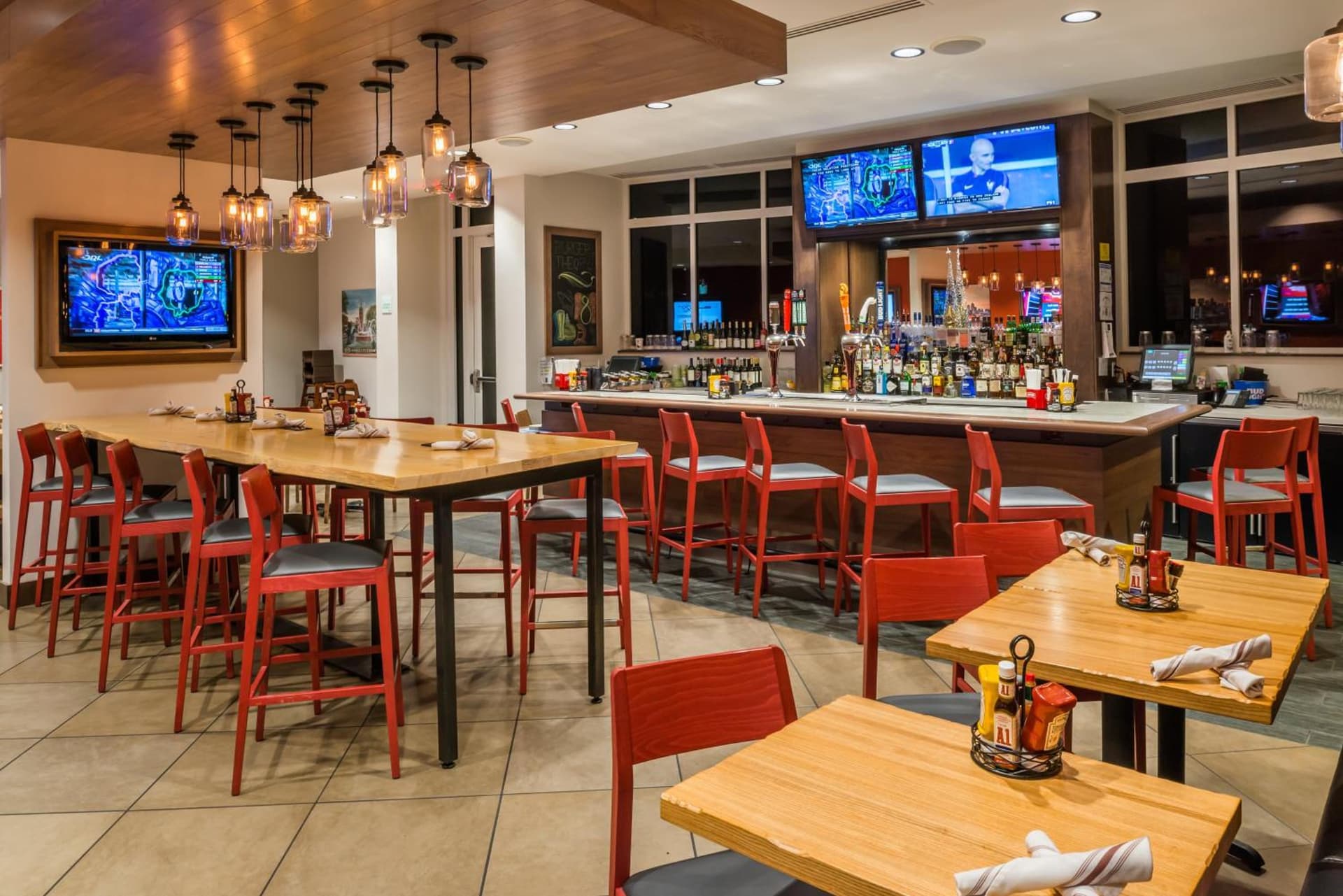 Holiday Inn Kansas City Airport by IHG gallery photo in Kansas City, KS — image 39