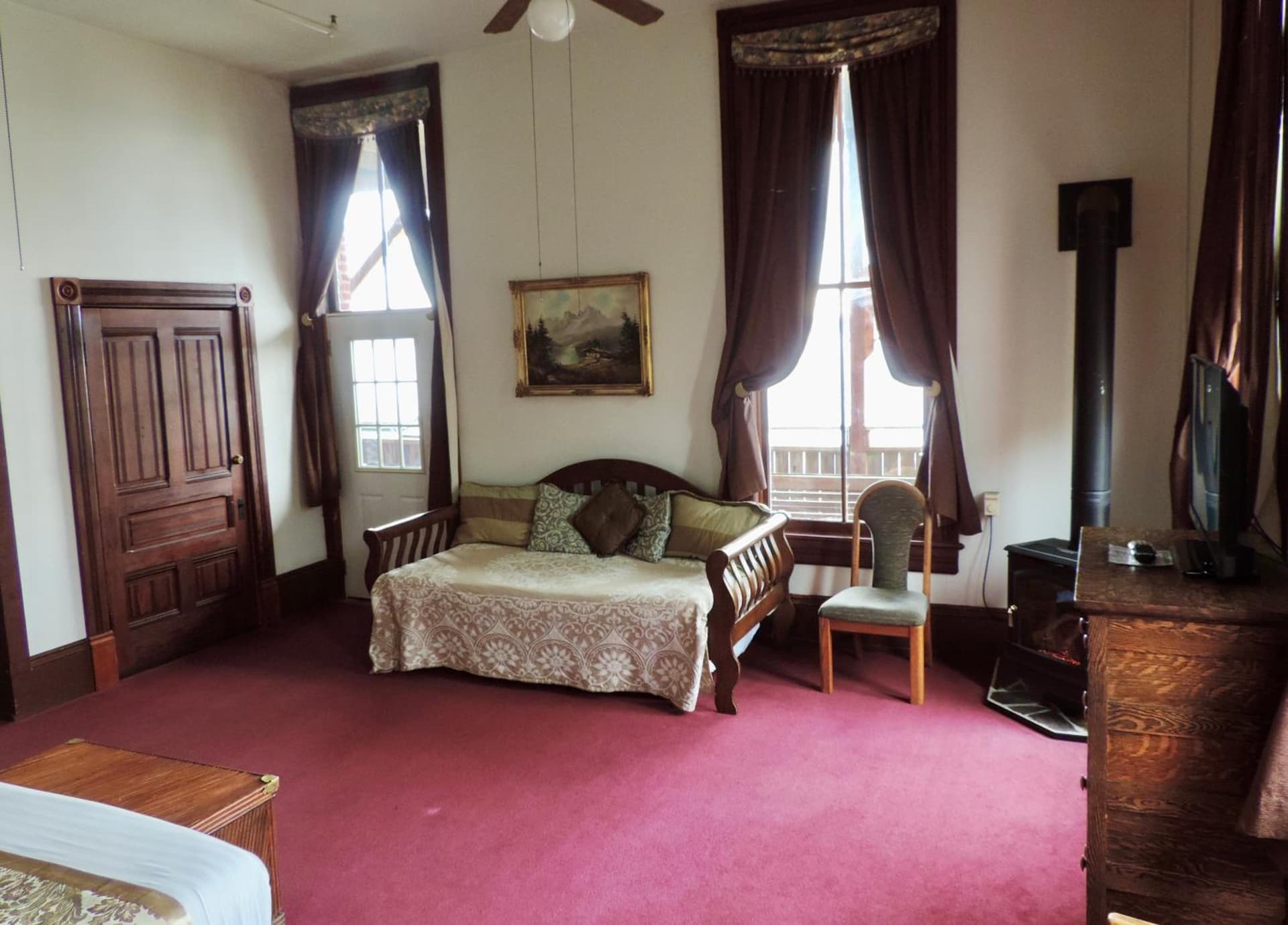 The Monarch Hotel gallery photo in Port Townsend, WA — image 97