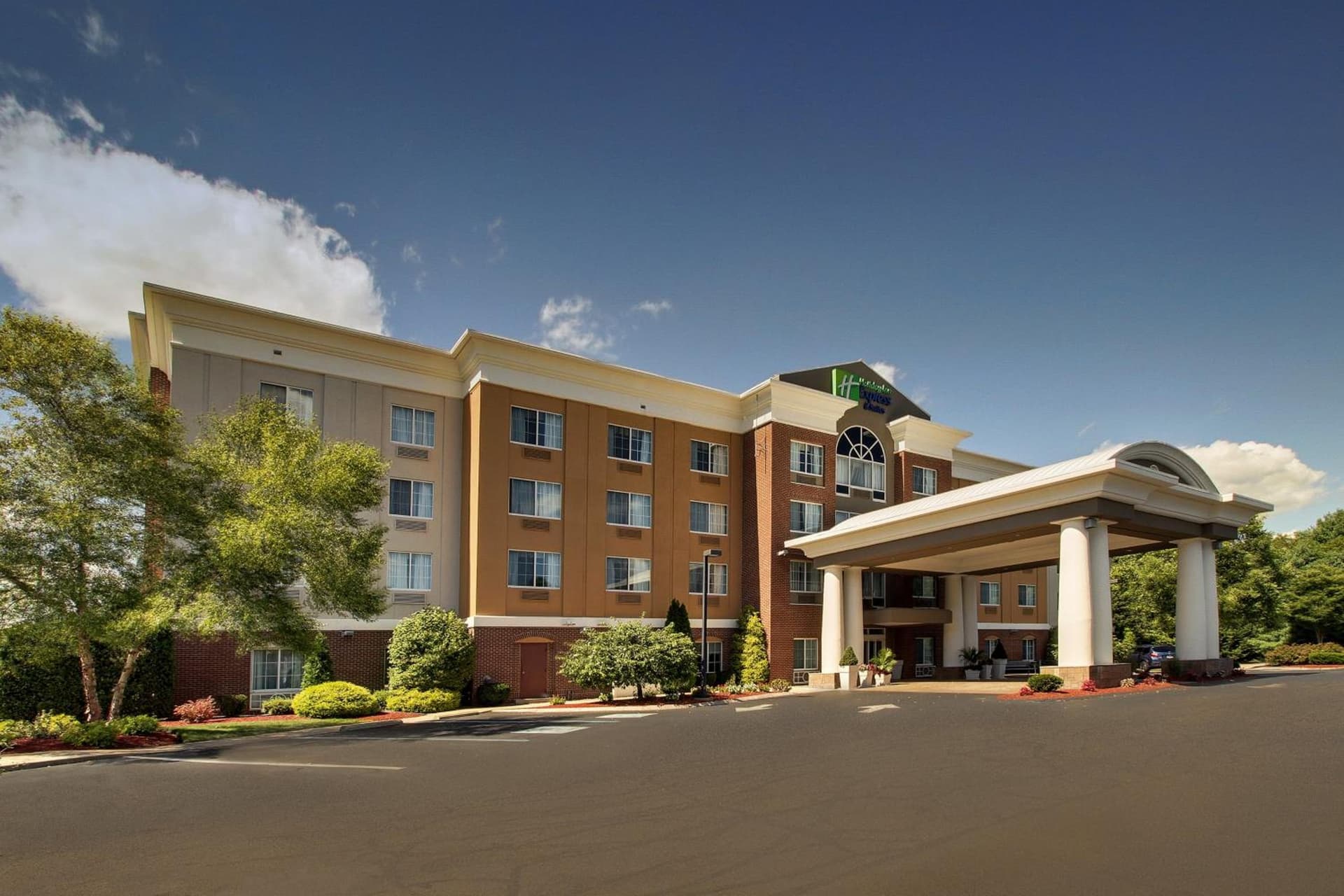 Holiday Inn Express Hotel & Suites Middleboro Raynham by IHG featured exterior or lobby in Middleboro, MA — similar hotel