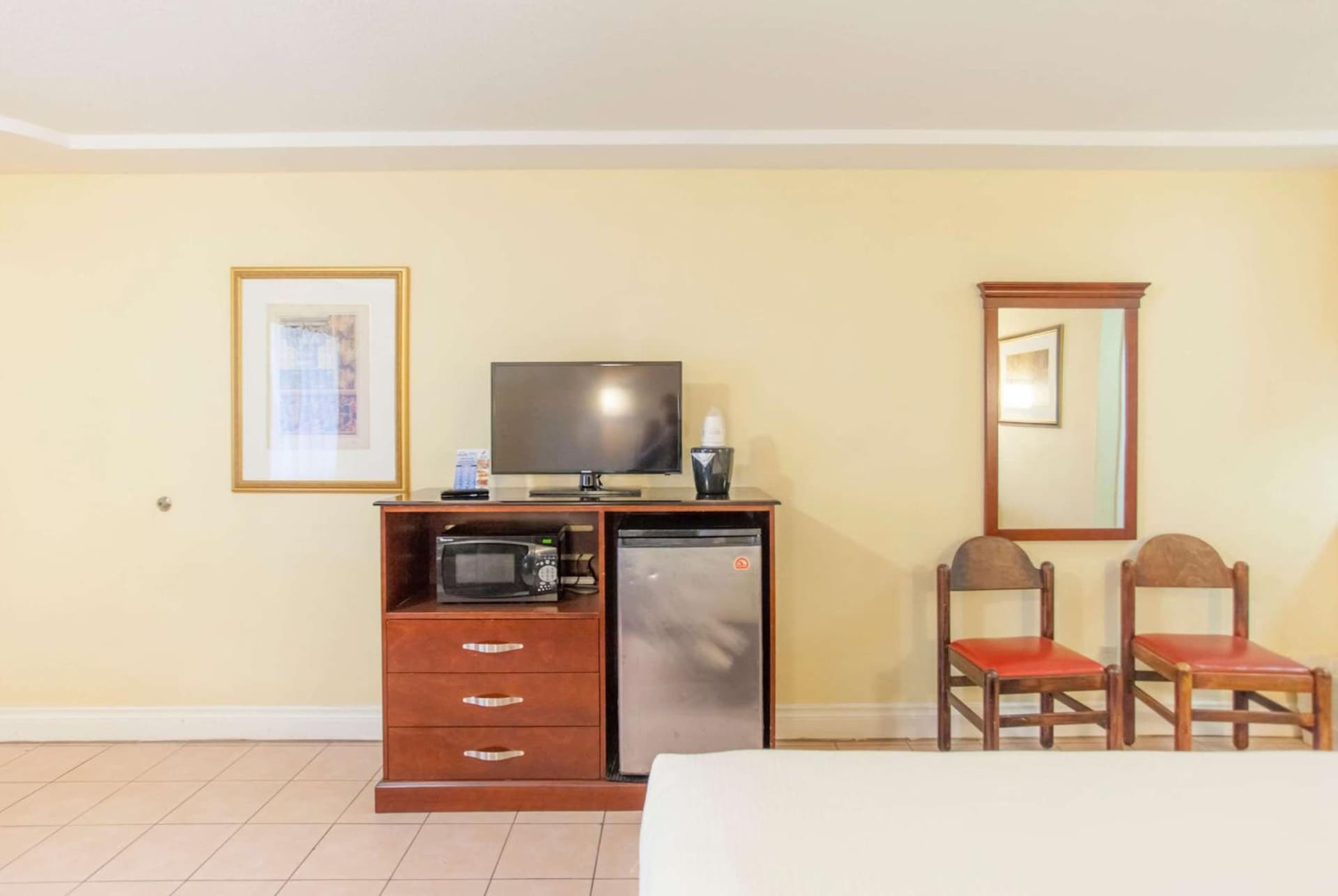 Days Inn by Wyndham Shenandoah gallery photo in The Woodlands, TX — image 53