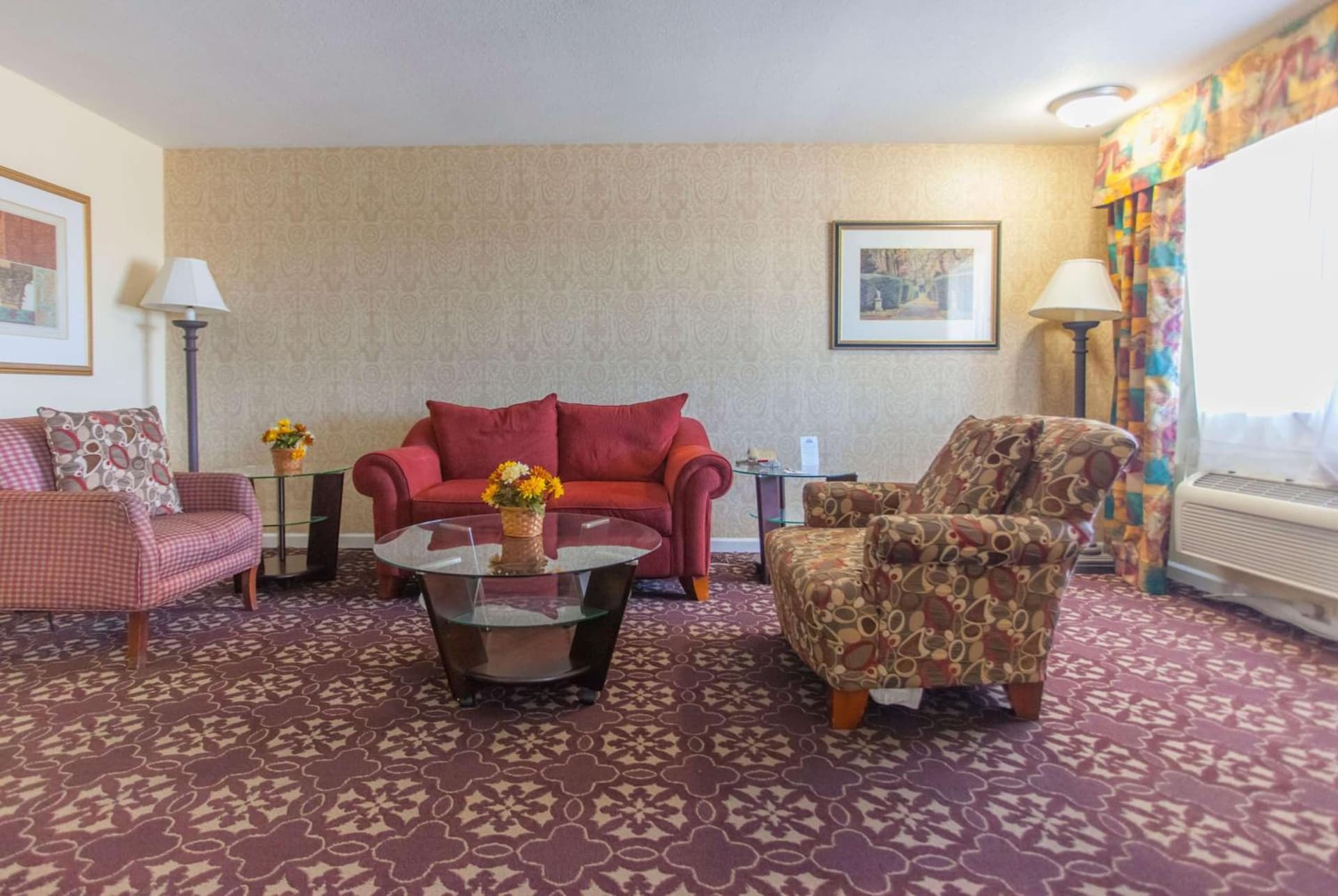Days Inn by Wyndham Shenandoah gallery photo in The Woodlands, TX — image 54