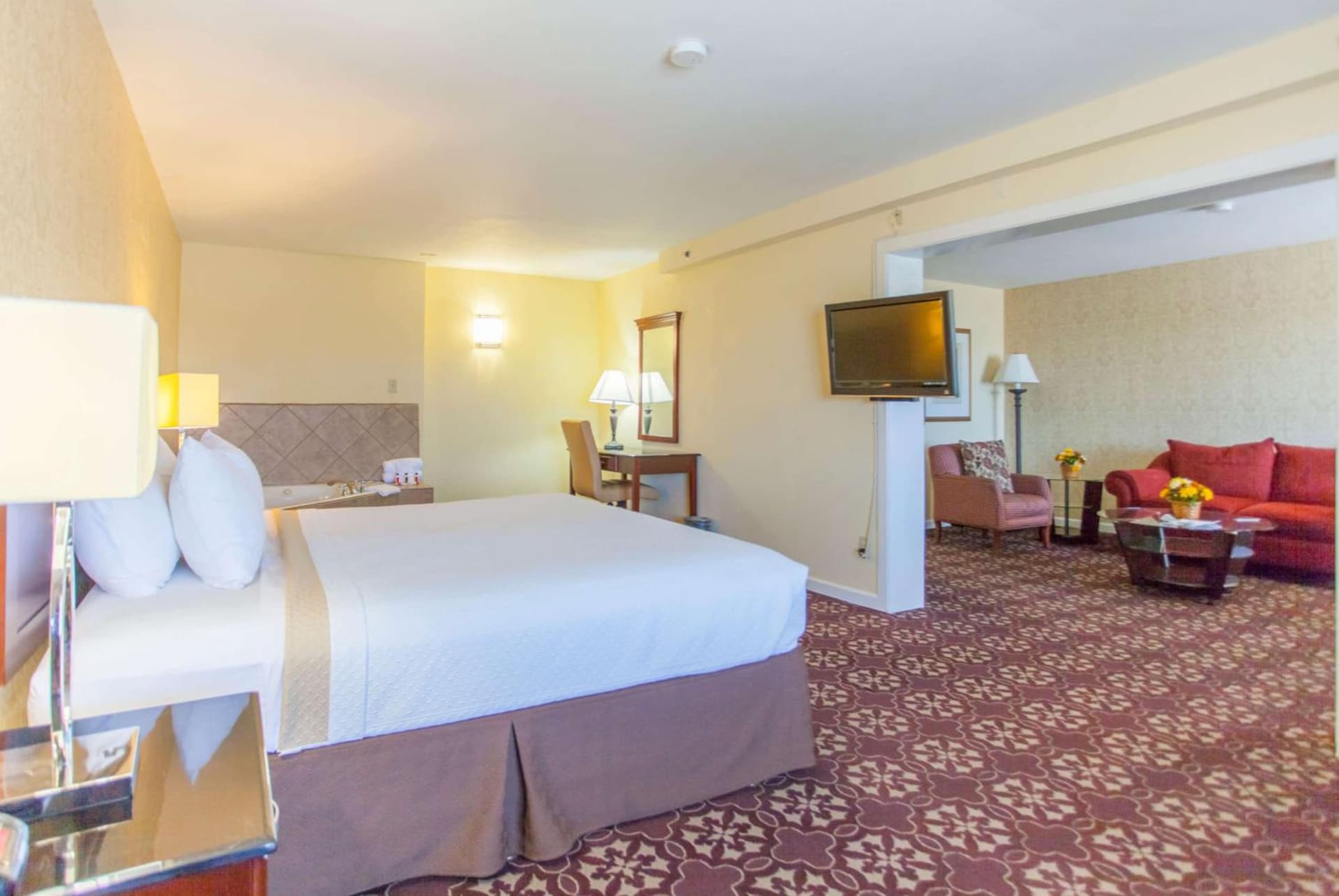 Days Inn by Wyndham Shenandoah gallery photo in The Woodlands, TX — image 109