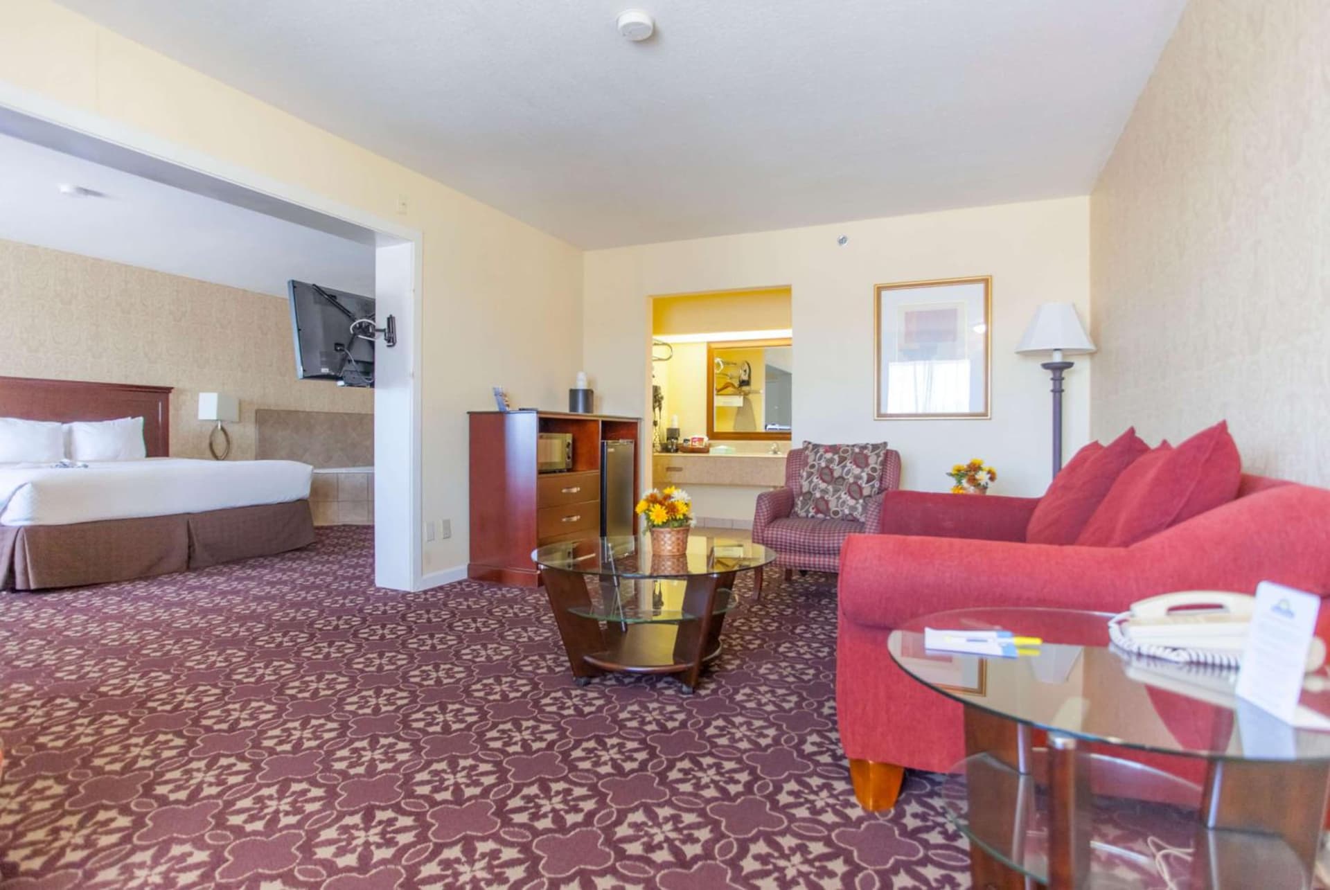 Days Inn by Wyndham Shenandoah gallery photo in The Woodlands, TX — image 42