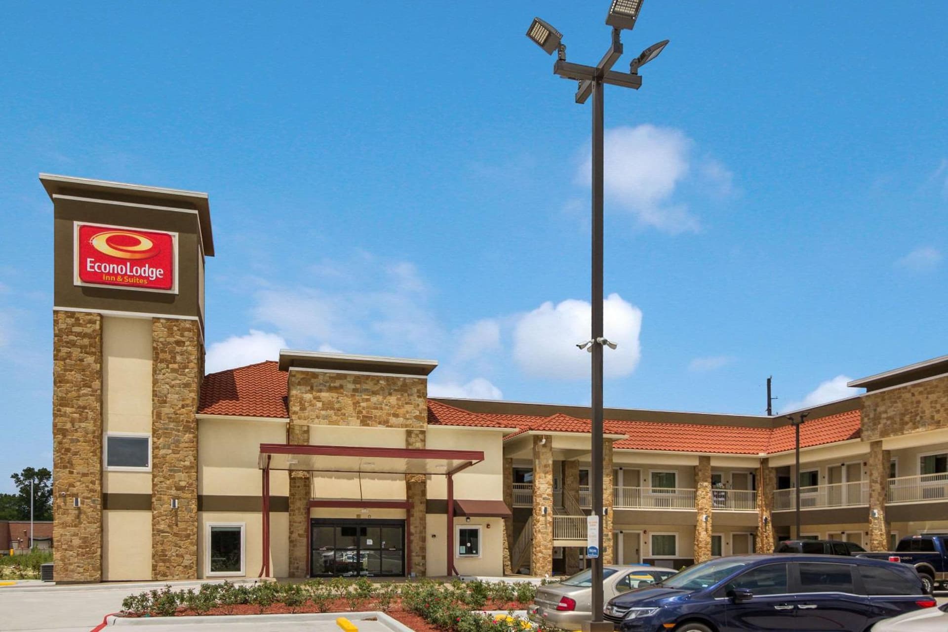 Regency Inn & Suites Humble FM1960 - IAH Airport interior in Humble, TX — gallery photo 2