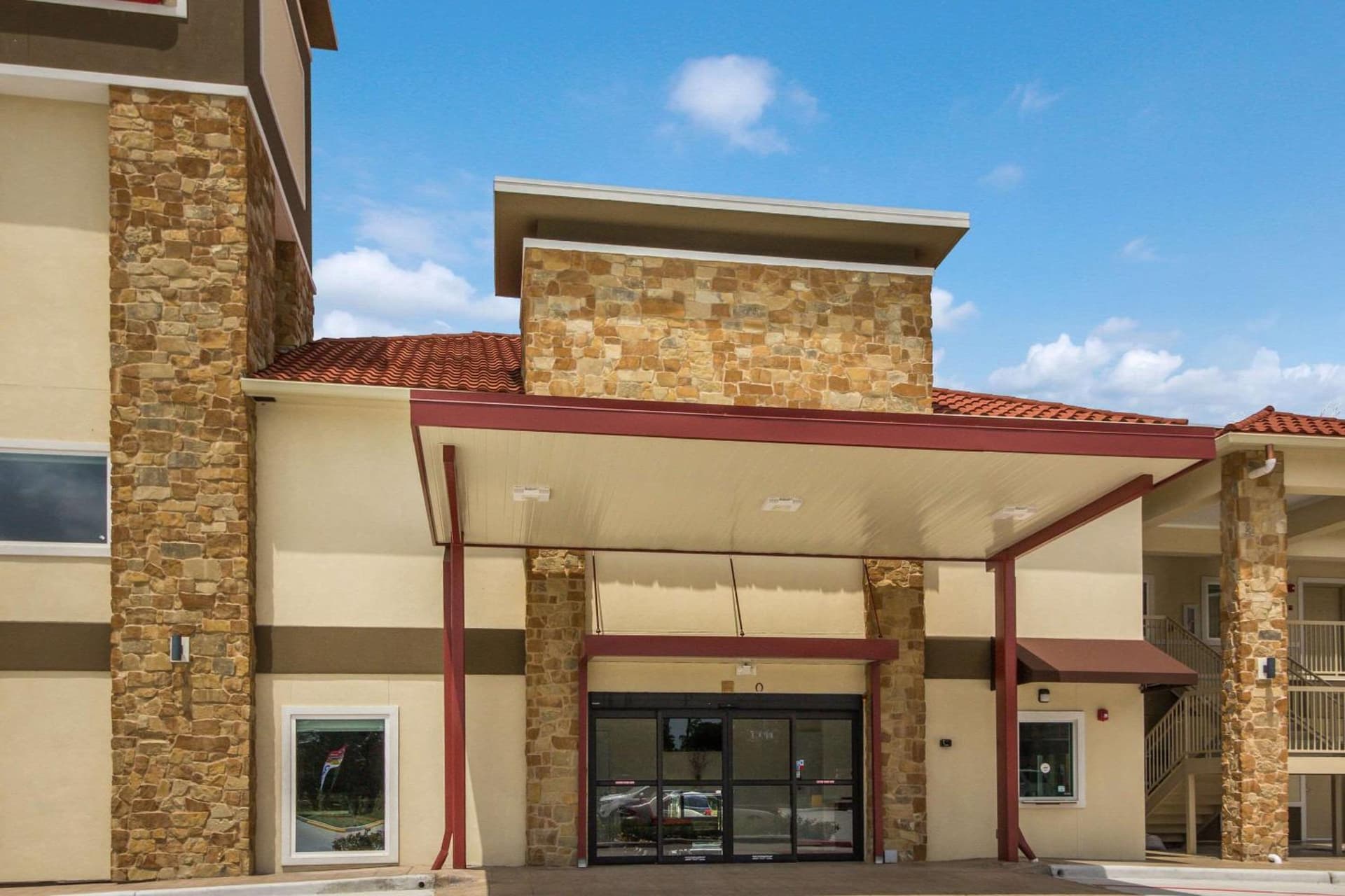 Regency Inn & Suites Humble FM1960 - IAH Airport property views in Humble, TX — gallery photo 3