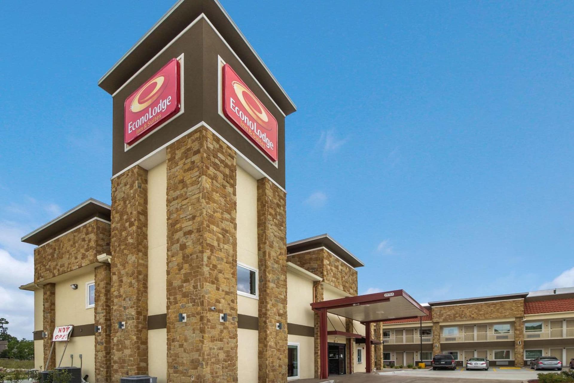 Regency Inn & Suites Humble FM1960 - IAH Airport — hotel in Humble, Texas