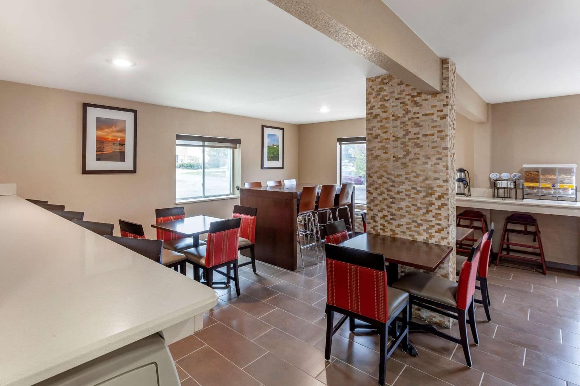 Clarion Pointe Racine - Mount Pleasant gallery photo in Racine, WI — image 8