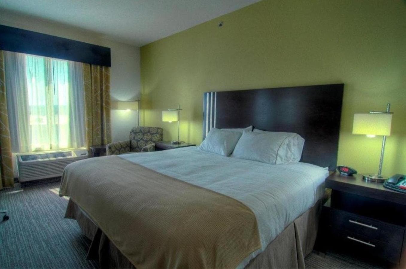 Holiday Inn Express Conway by IHG interior in Conway, AR — gallery photo 2