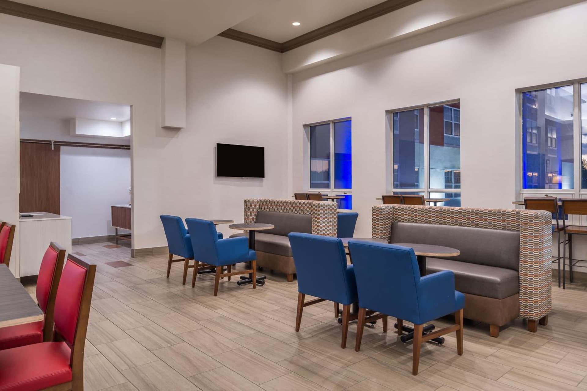 Holiday Inn Express Mystic by IHG gallery photo in Mystic, CT — image 54