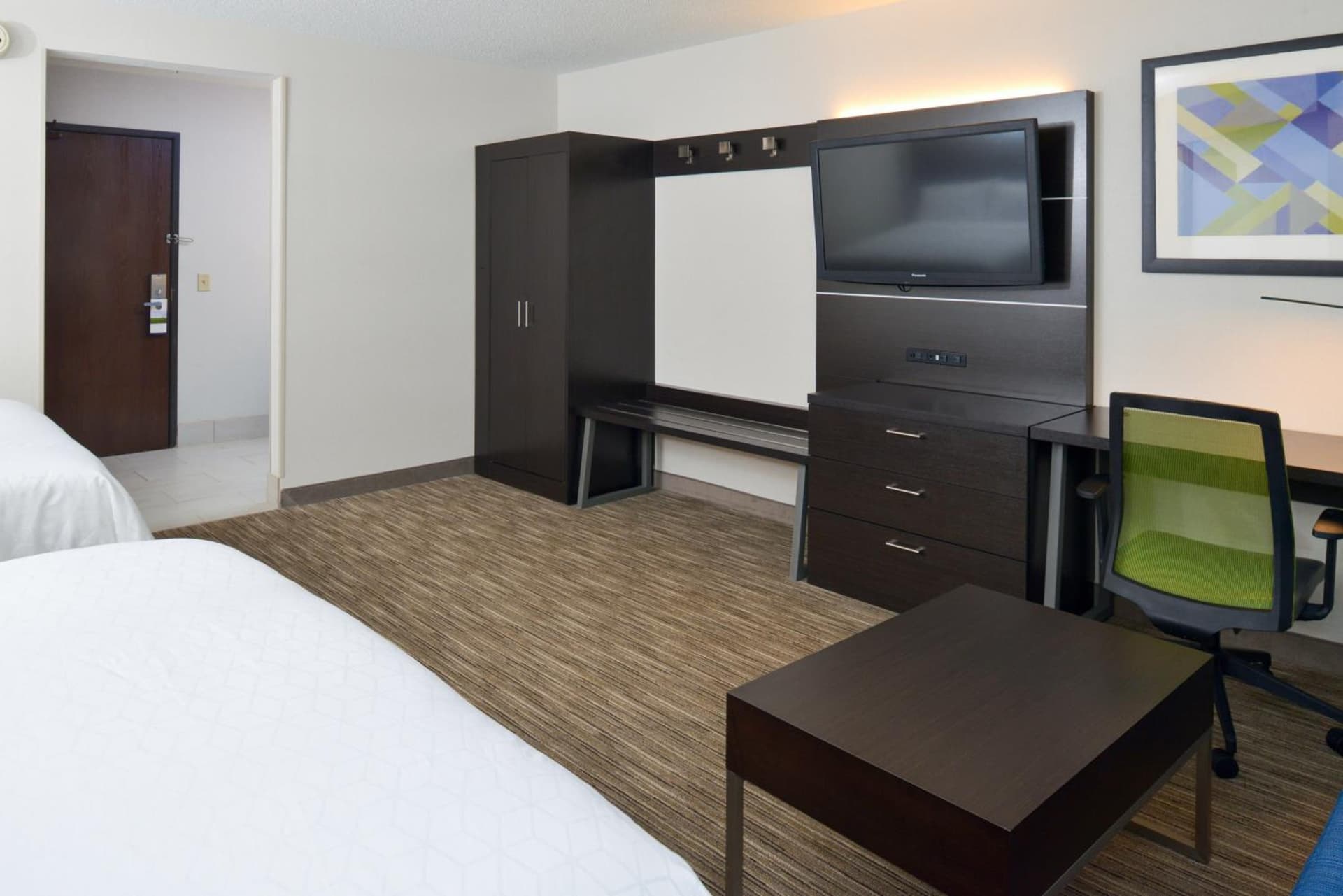 Holiday Inn Express Wixom by IHG interior in Wixom, MI — gallery photo 2