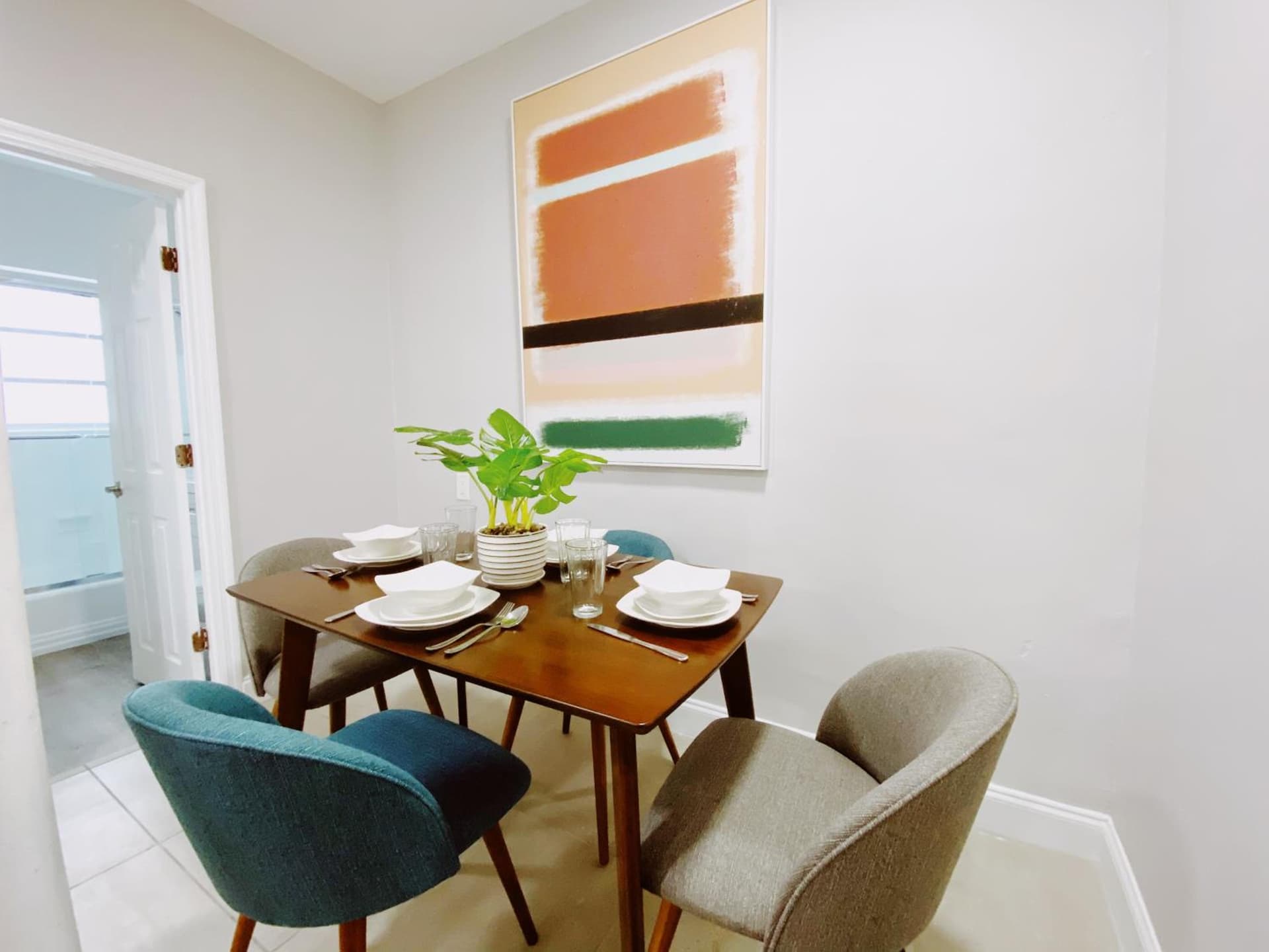 Miami International by Lowkl — hotel in Miami, Florida