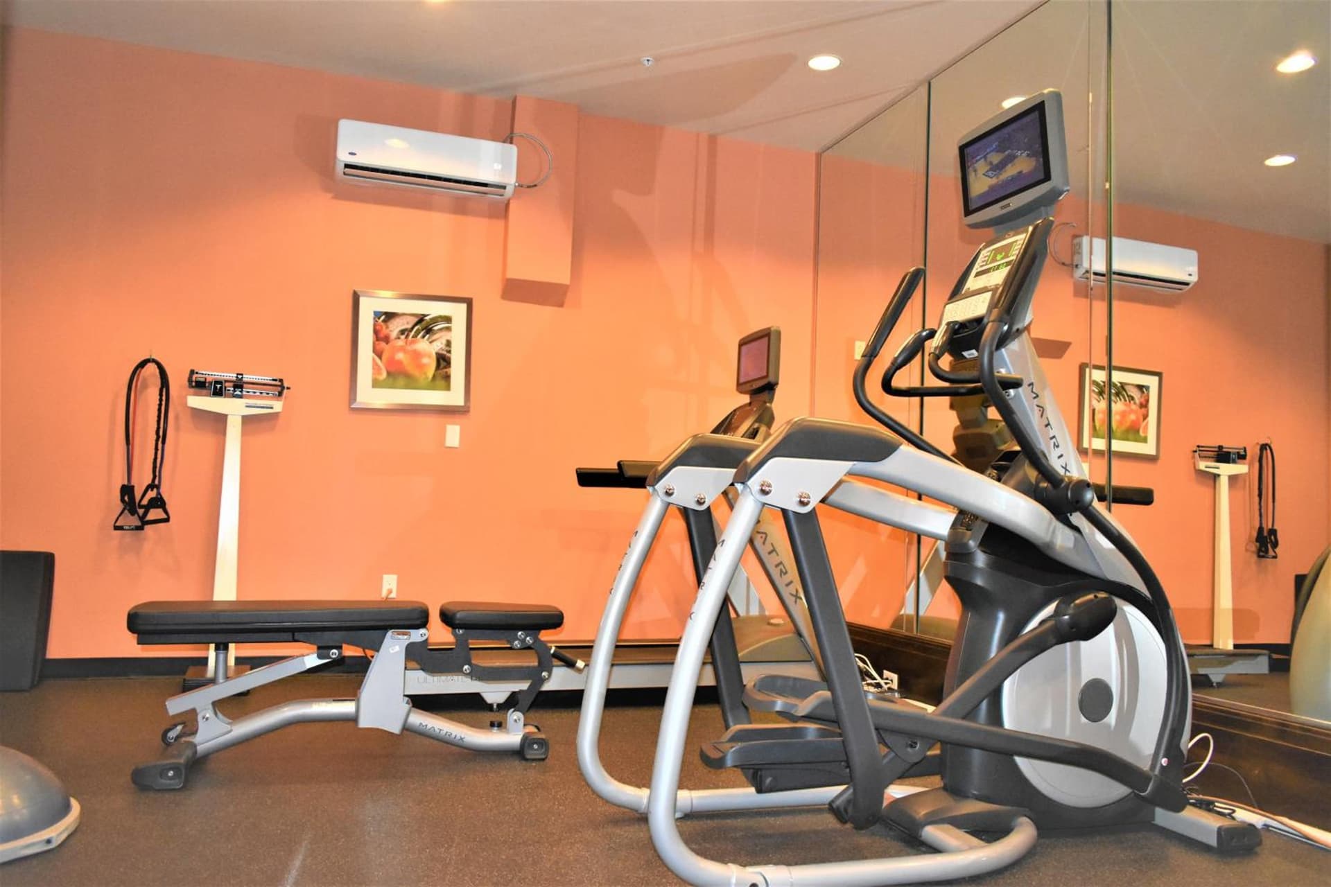Holiday Inn Express Albuquerque N - Bernalillo by IHG gallery photo in Bernalillo, NM — image 38