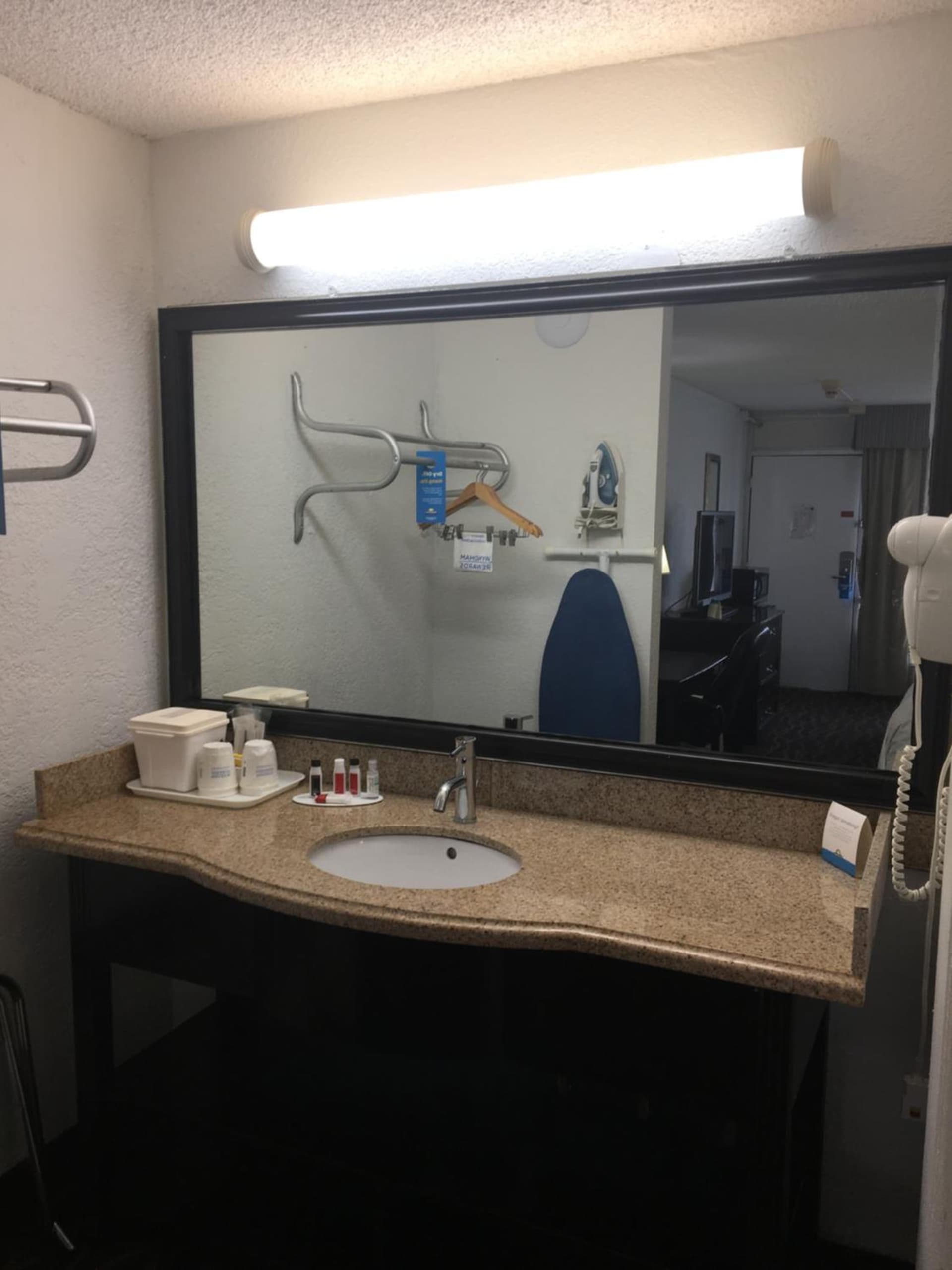 Days Inn by Wyndham Stuart gallery photo in Stuart, FL — image 29