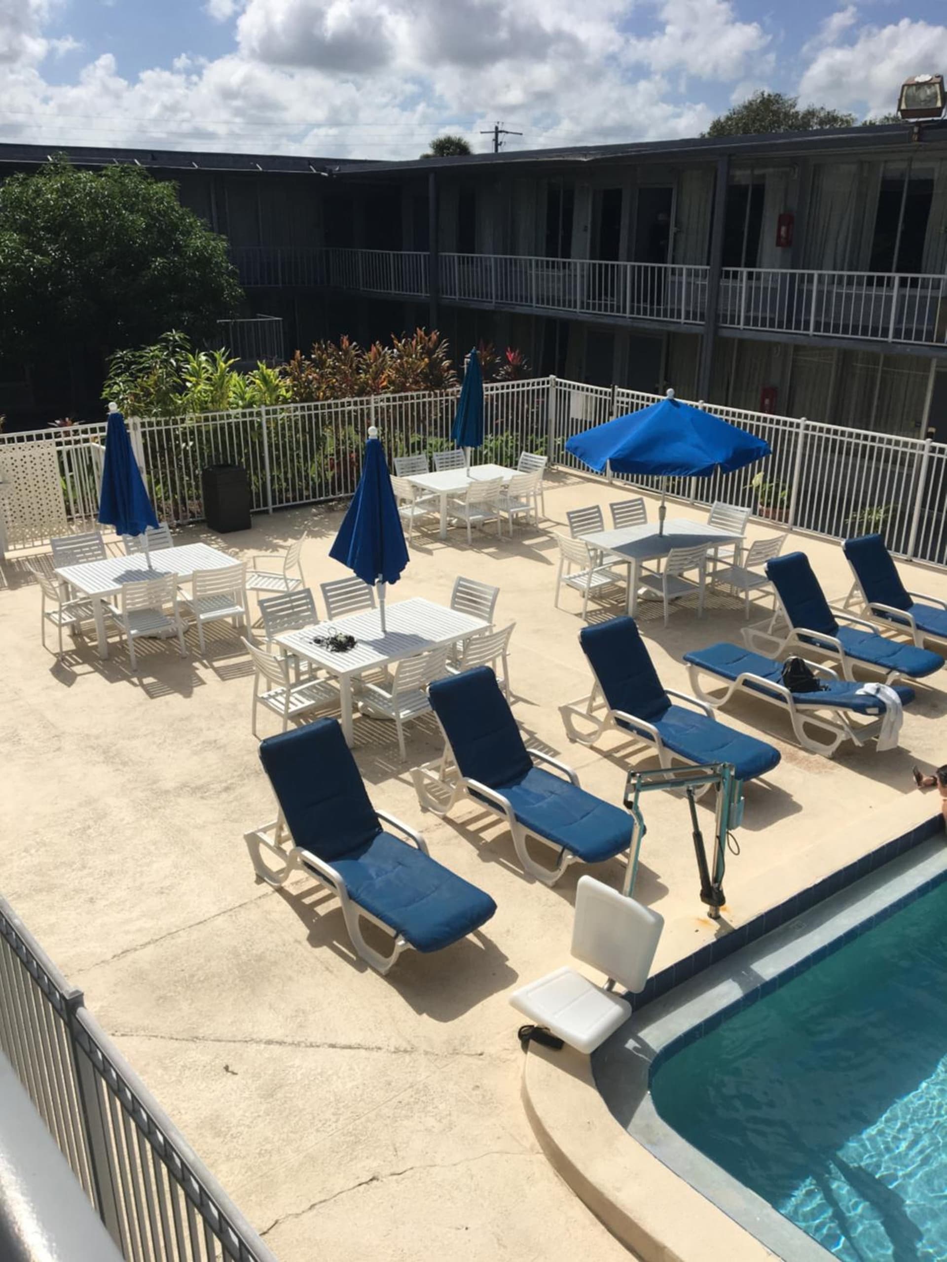Days Inn by Wyndham Stuart gallery photo in Stuart, FL — image 65