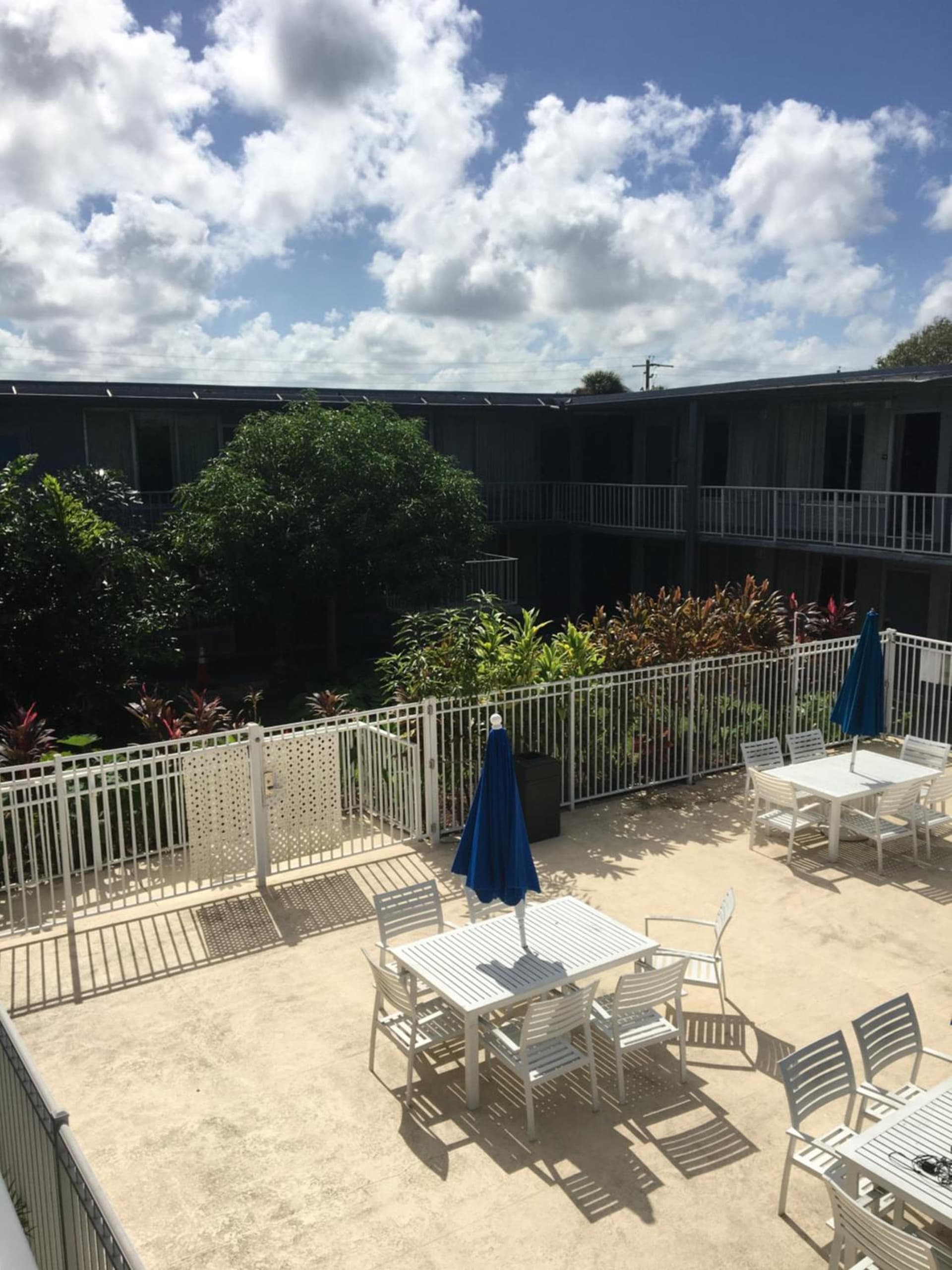 Days Inn by Wyndham Stuart gallery photo in Stuart, FL — image 6
