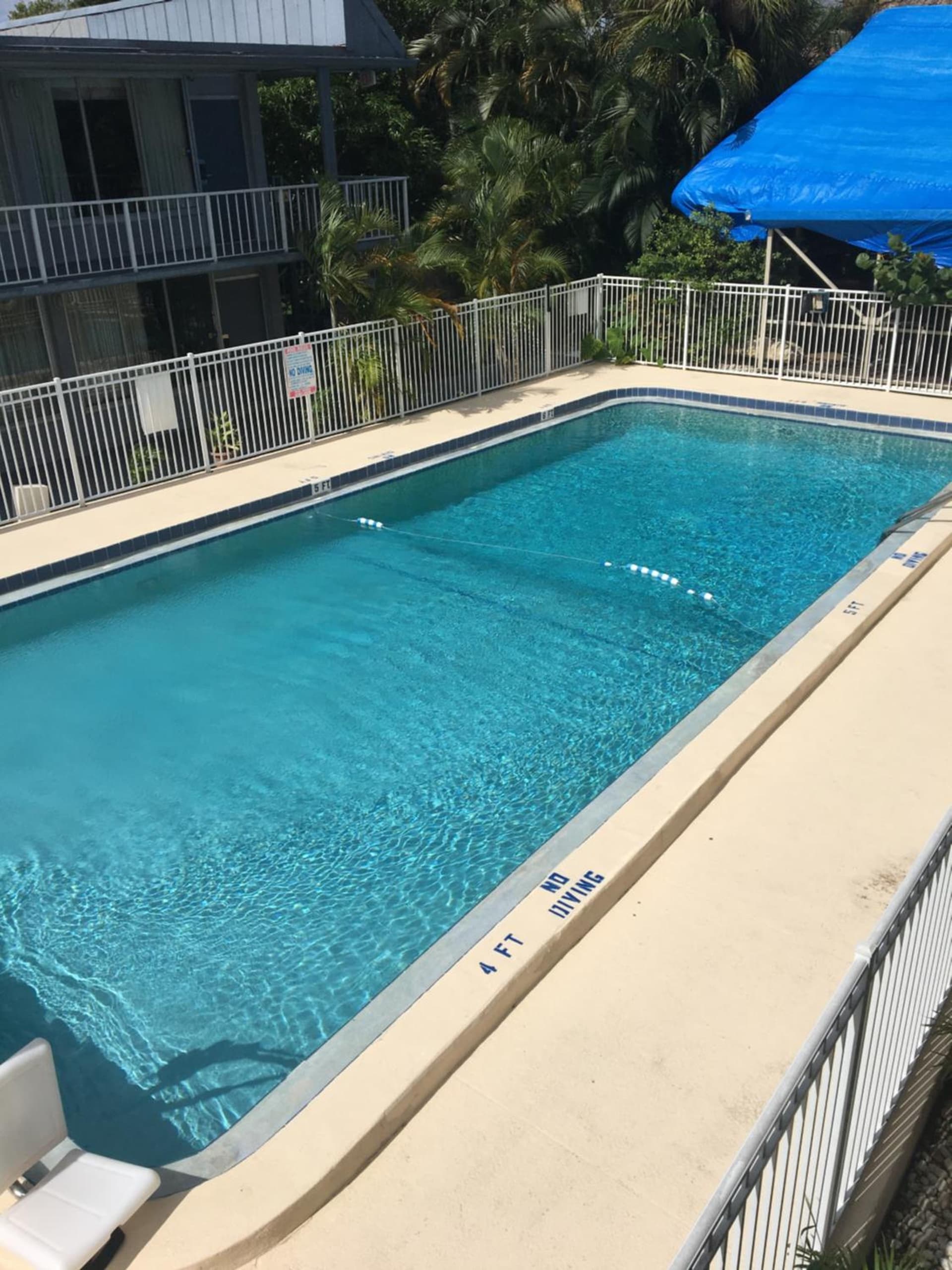 Days Inn by Wyndham Stuart gallery photo in Stuart, FL — image 18