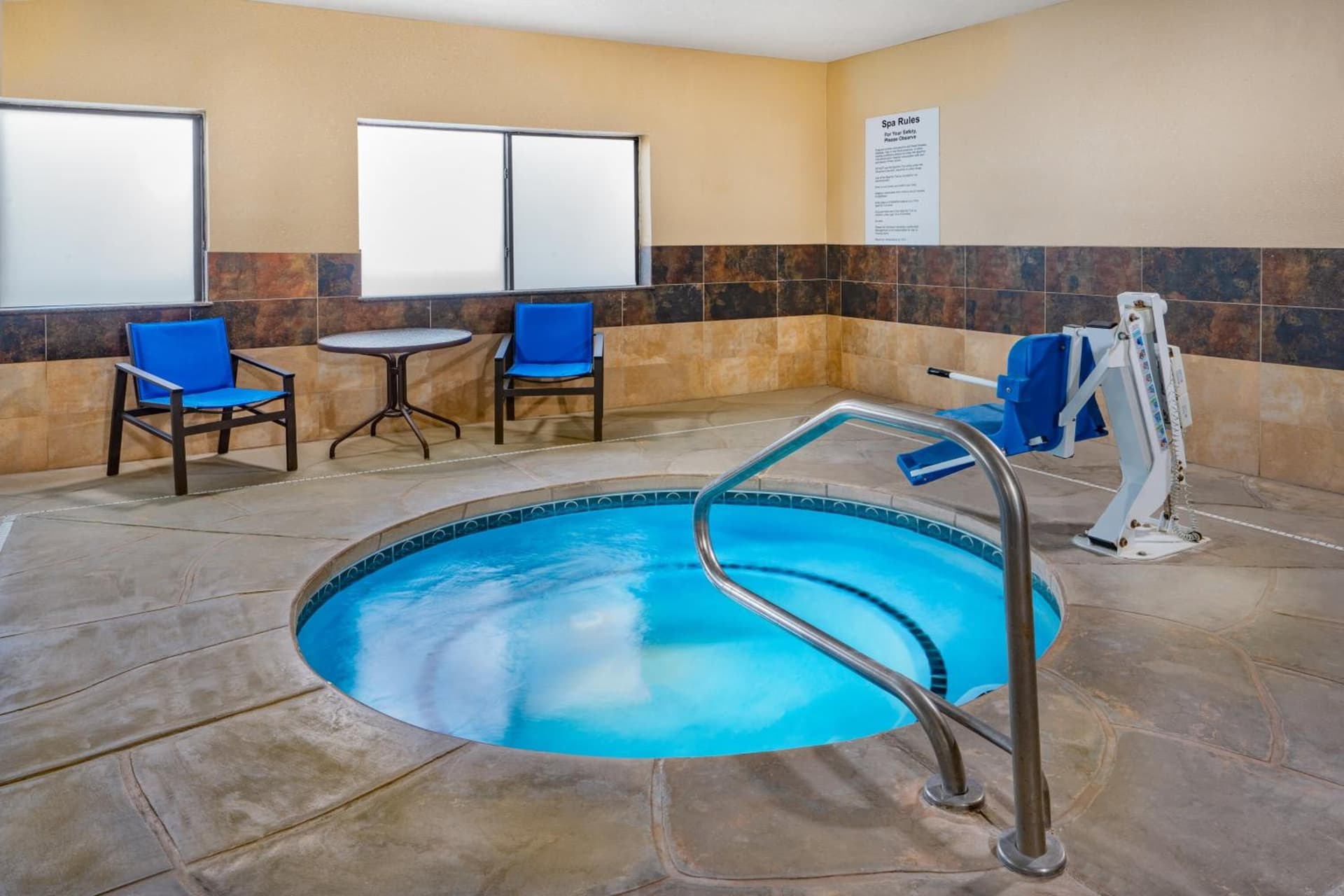 Holiday Inn Express Hotel & Suites Albuquerque - North Balloon Fiesta Park by IHG gallery photo in Albuquerque, NM — image 8