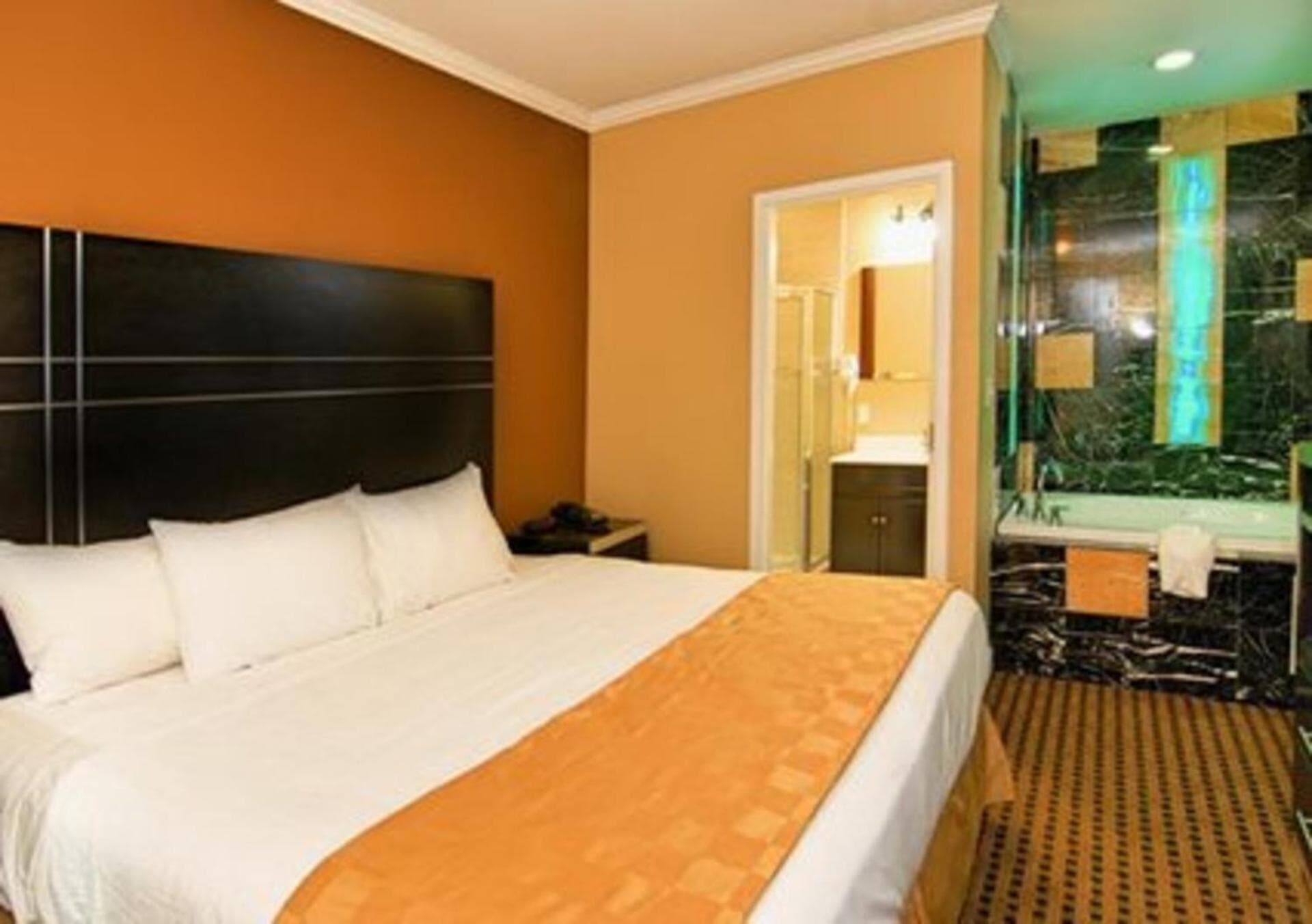 The Prince Hotel property views in Tunkhannock, PA — gallery photo 3