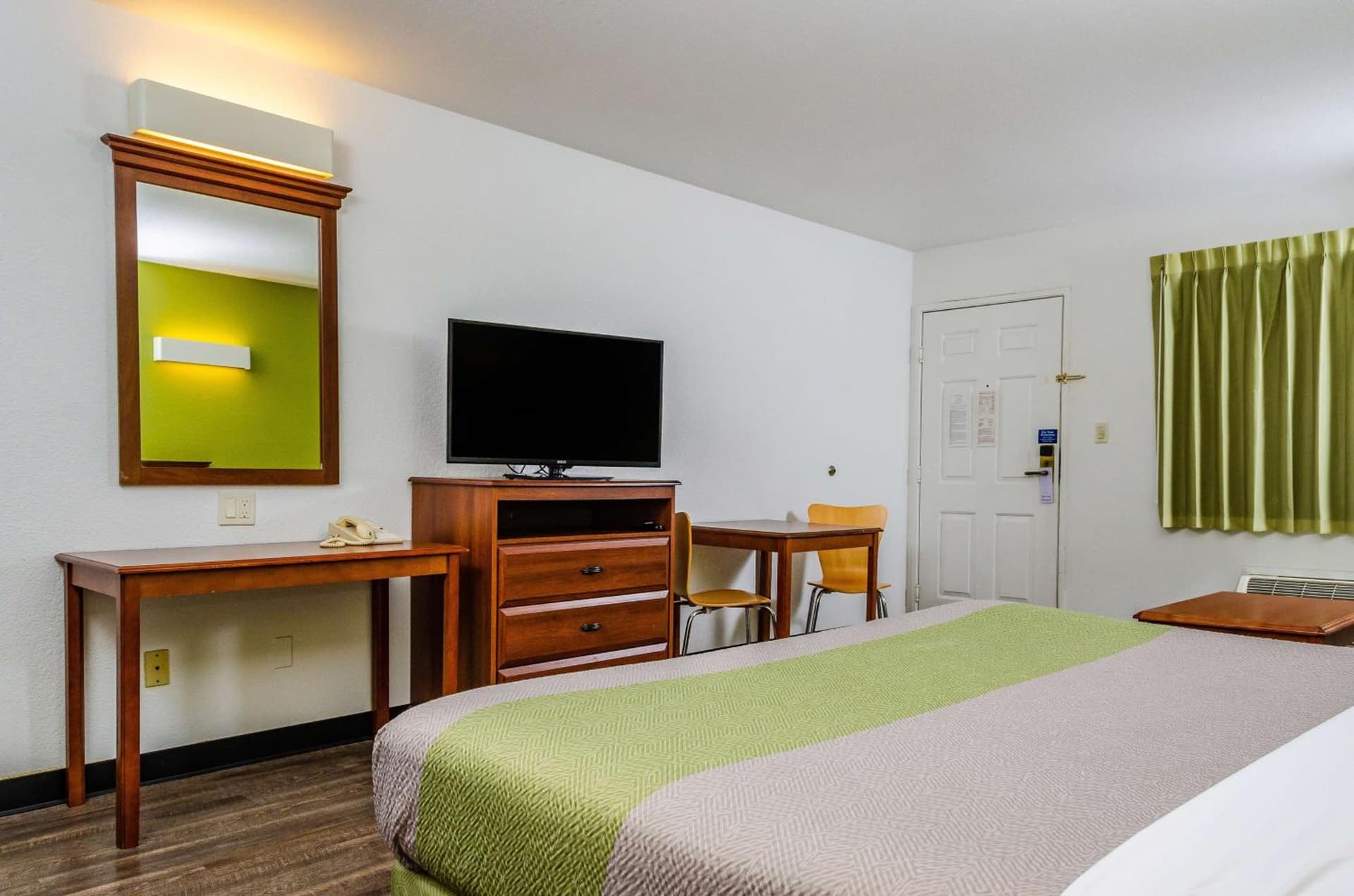 Motel 6 Oakdale, Ca gallery photo in Oakdale, CA — image 25