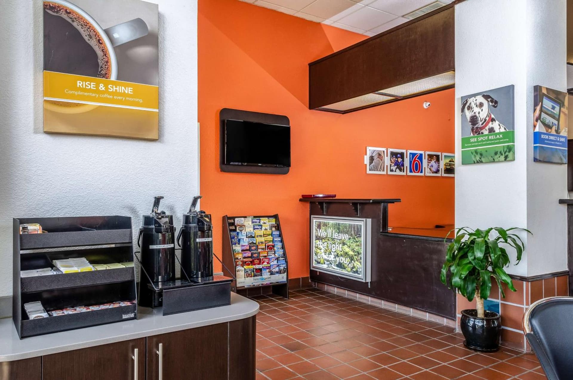 Motel 6 Oakdale, Ca property views in Oakdale, CA — gallery photo 3